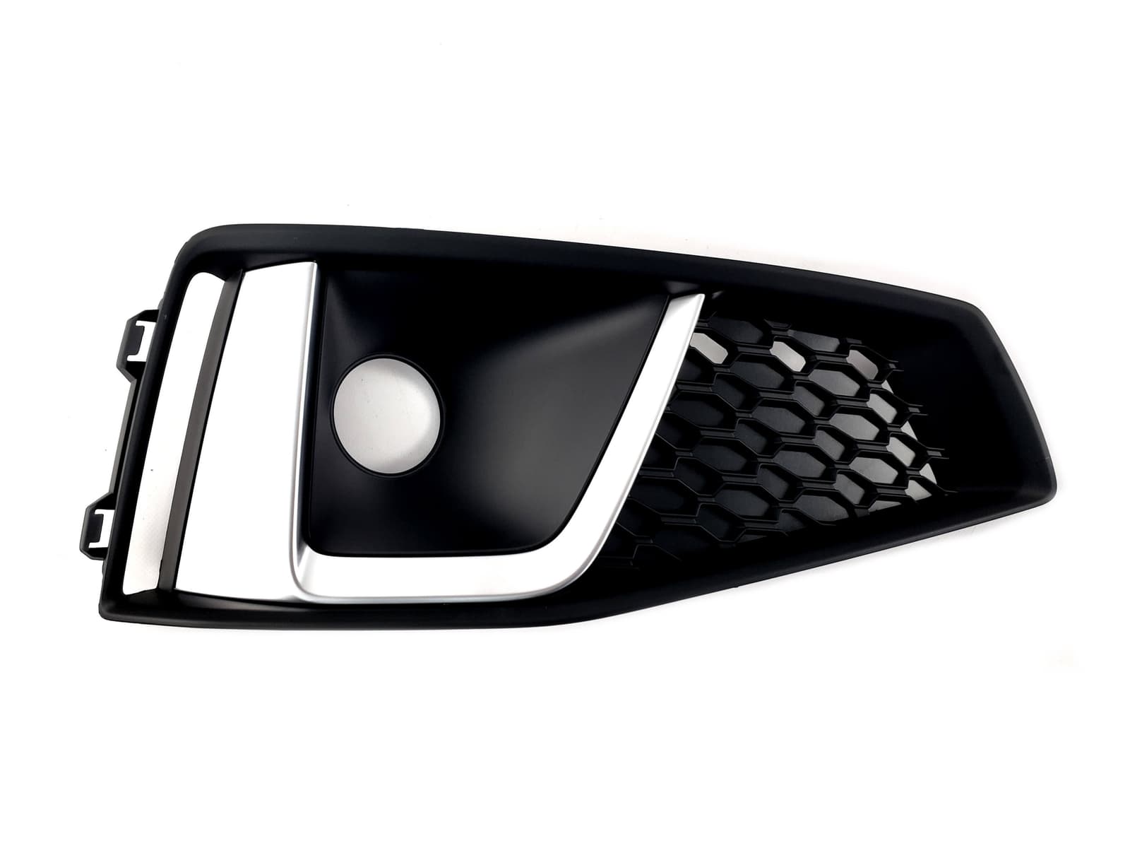 Решітки в бампер Black Silver (S4 Competition під радари) на Audi A4 B9 2015-2019 року 3