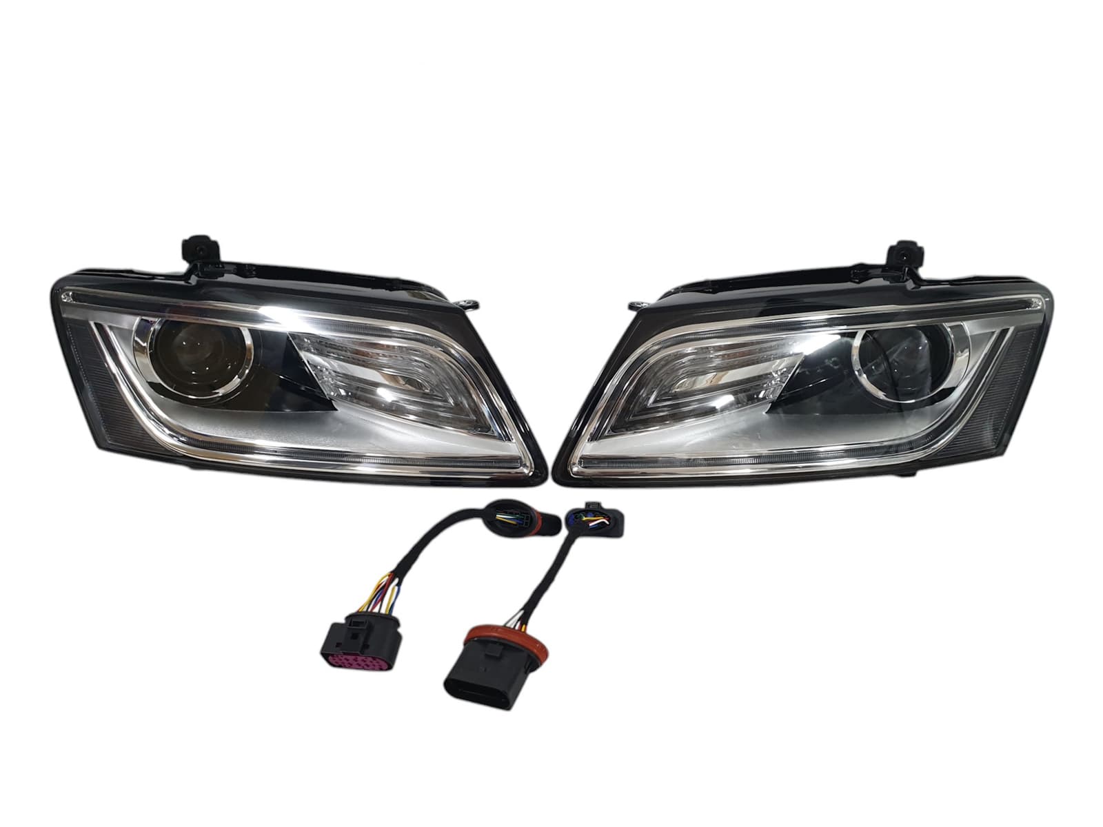 Передні фари (Bi-Xenon стиль Q5 2012+) на Audi Q5 8R 2008-2012 року