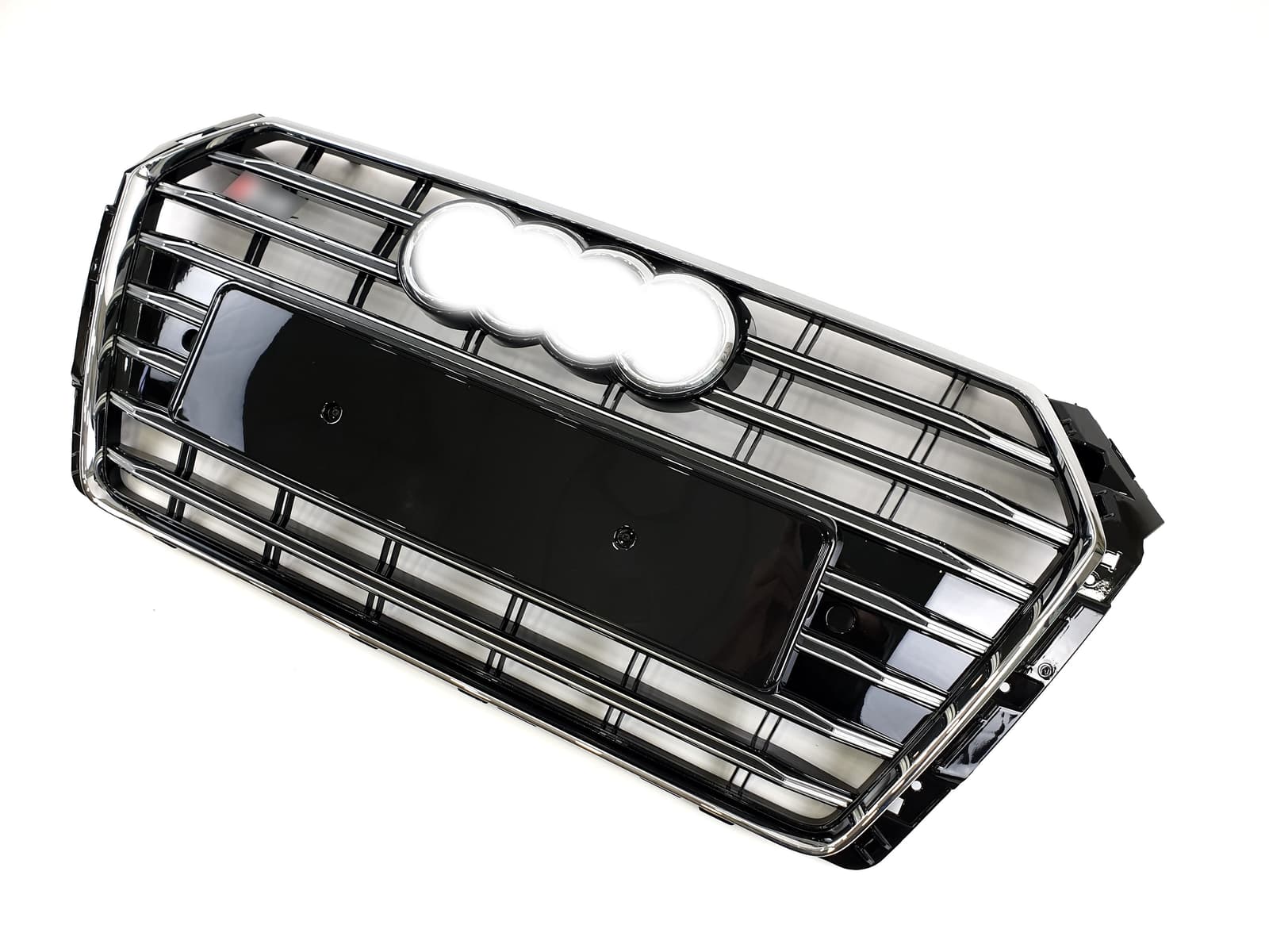 Решітка радіатора Chrome Black (в стилі S4) на Audi A4 B9 2015-2019 року 3