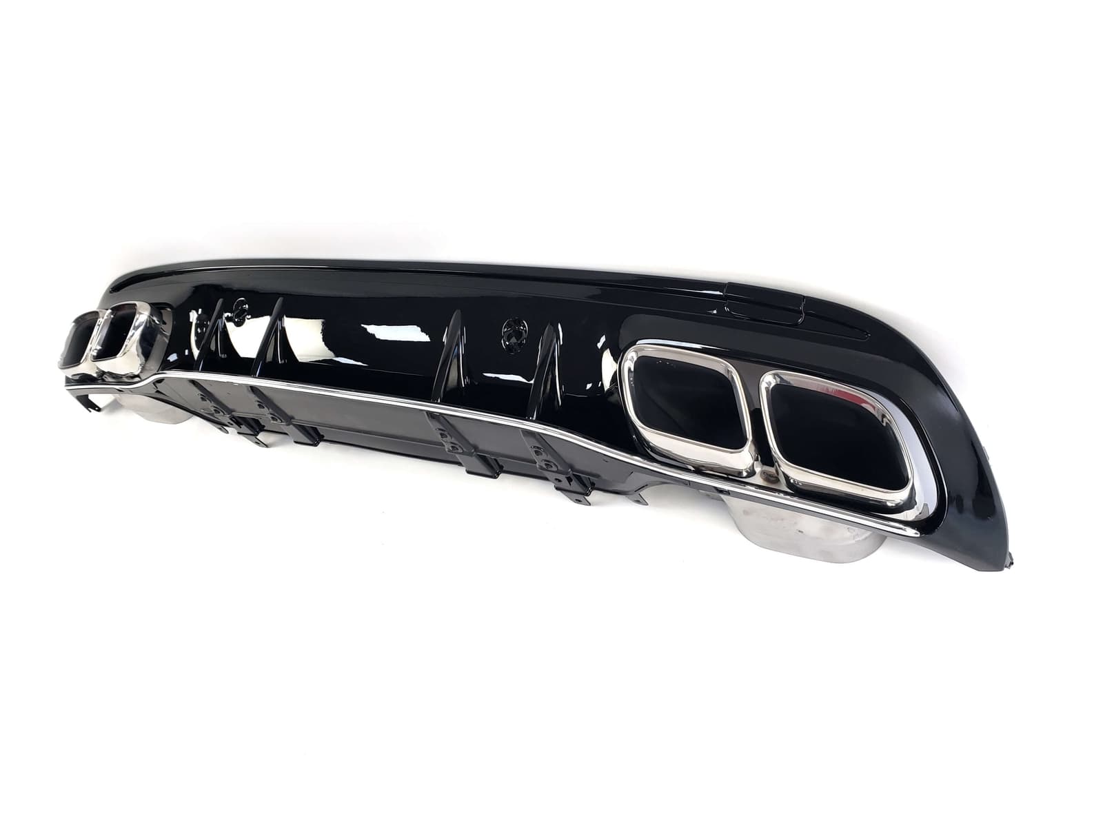 Дифузор (заднього бампера) Chrome Black / Chrome Pipe (стиль AMG C63 2018+) Sedan на Mercedes-Benz C-Class W205 2014-2018 року 3