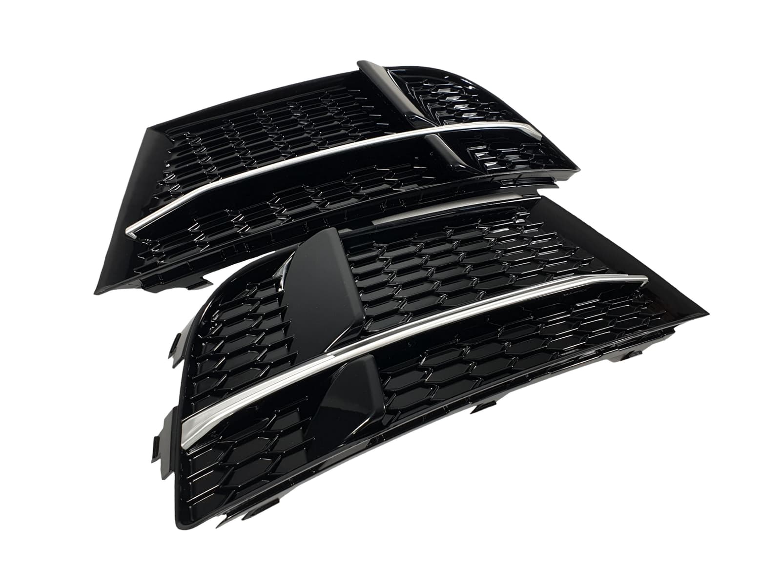 Решітки в бампер Gloss Black / Silver (в стилі S3) S-Line на Audi A3 8V 2016-2020 року 2