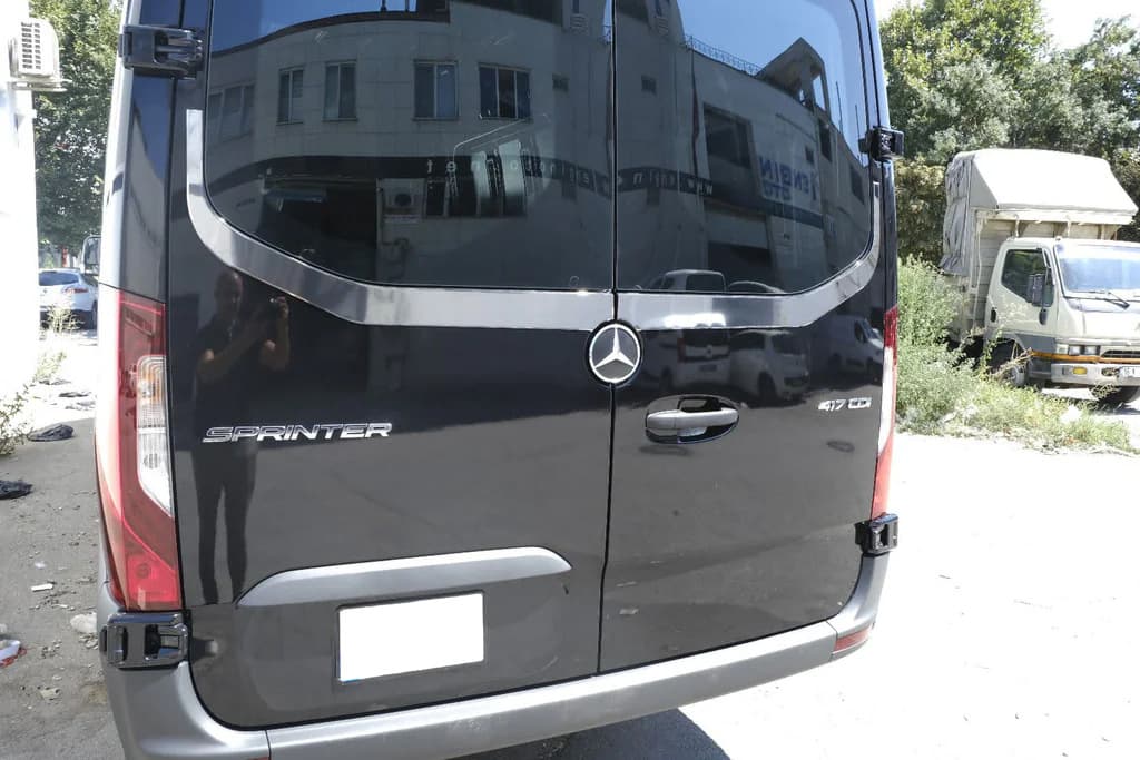 Кромка заднього скла V-2 Carmos (2 шт, нерж) 5
