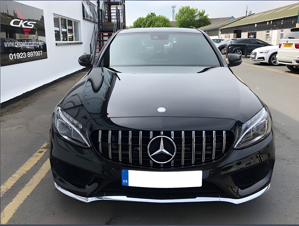 Передня решітка Panamericana GT (для Avantgarde/AMG-Line/C43 AMG) 2014-2018, з камерою 6