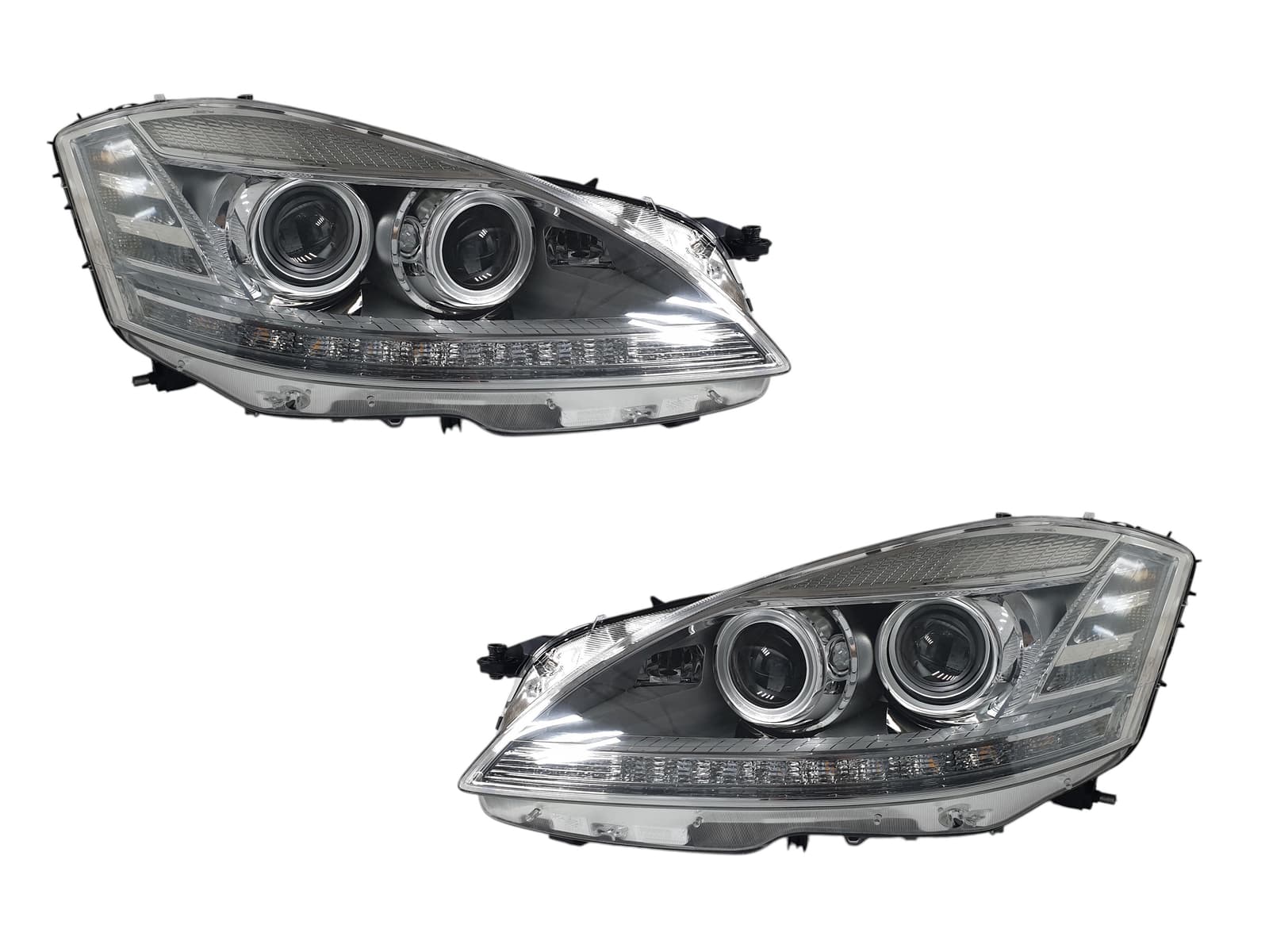 Передні фари (Bi-Xenon LCI) заміна до рестайлінг на Mercedes-Benz S-Class W221 2005-2009 року