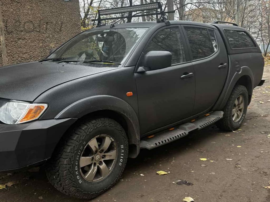 Бокові пороги Dakar V2 з LED (2015-2019, 2 шт, метал)