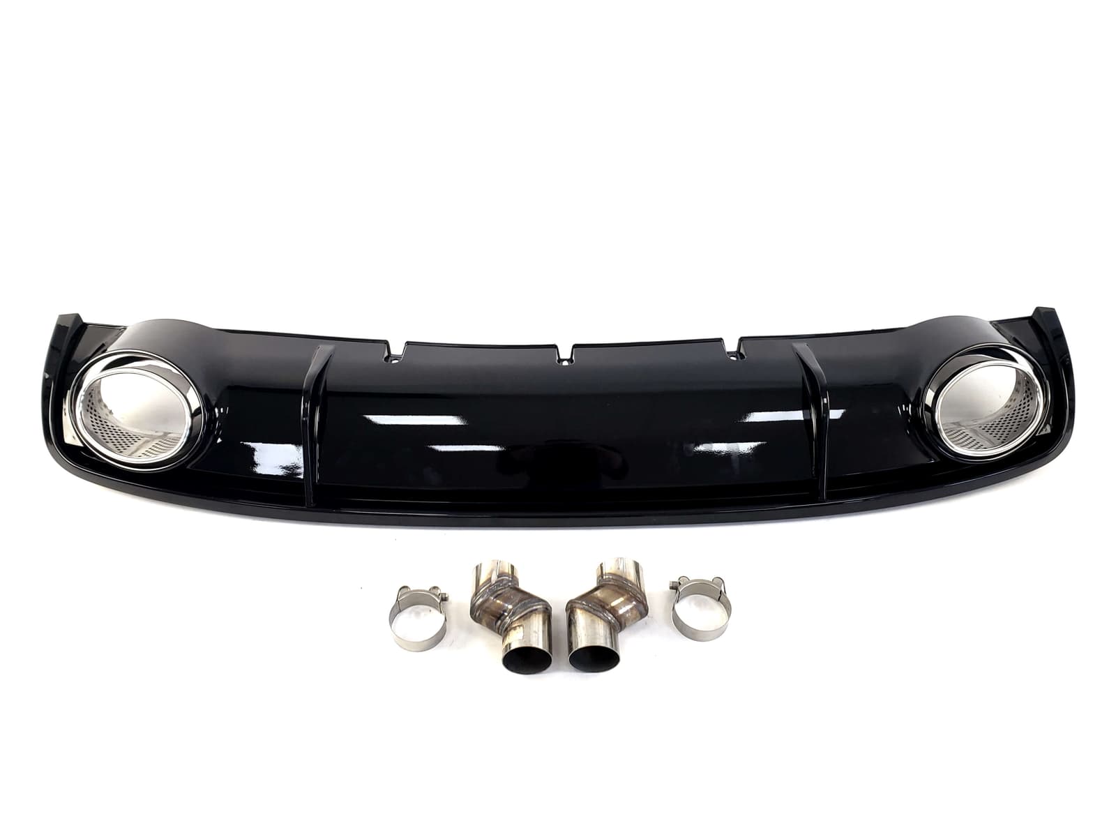 Дифузор (заднього бампера) Full Black / Chrome Pipe (в стилі RS4) на Audi A4 B8 2011-2015 року