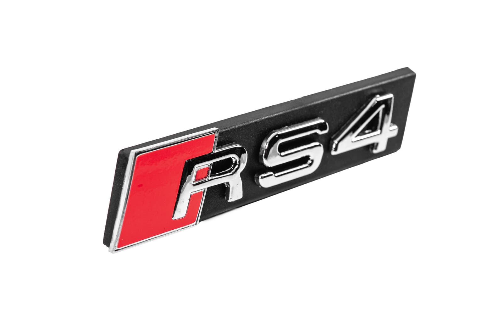 Емблема в решітку RS4 3