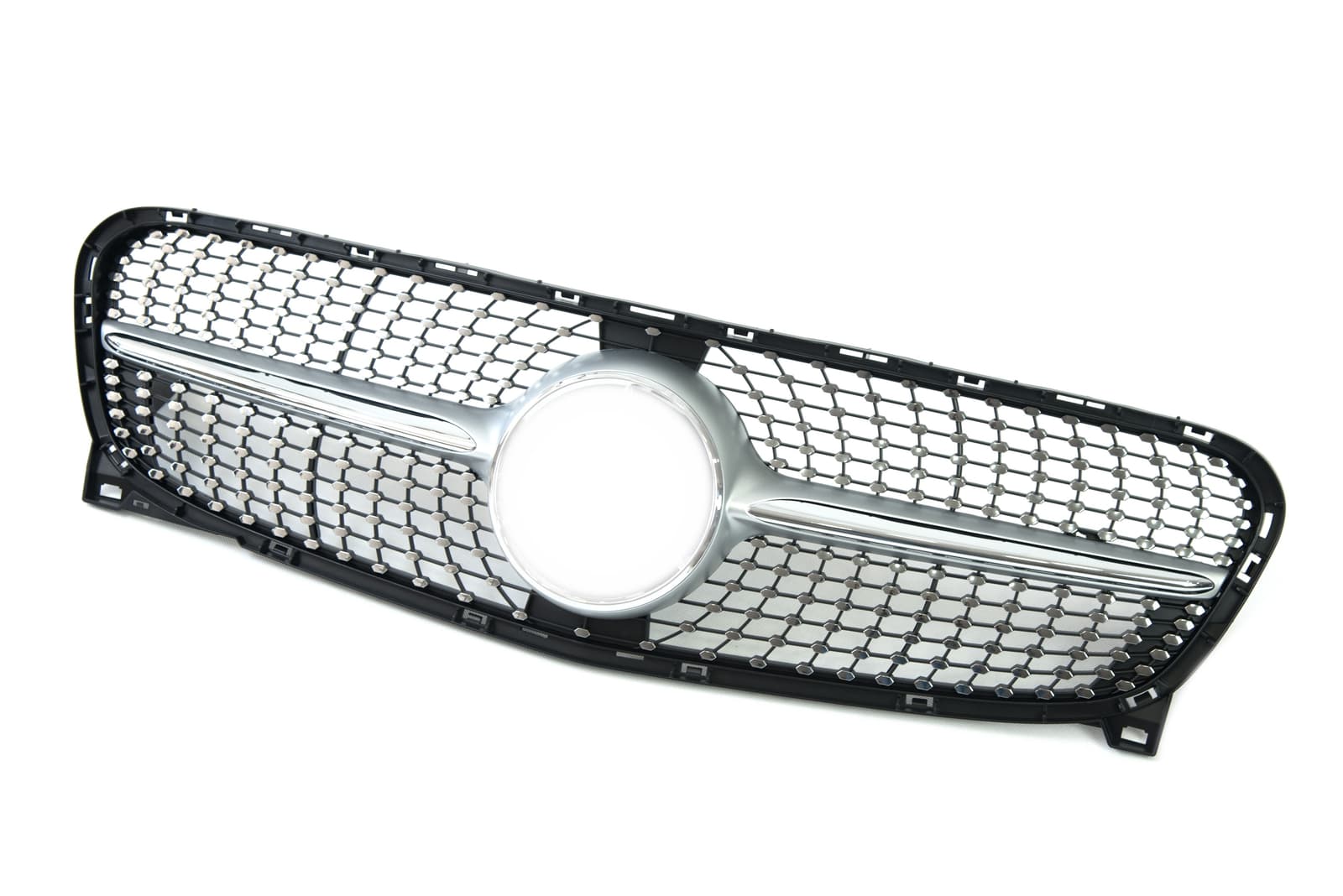 Решітка радіатора Silver Diamond на Mercedes-Benz GLA-Class X156 2013-2017 року 2