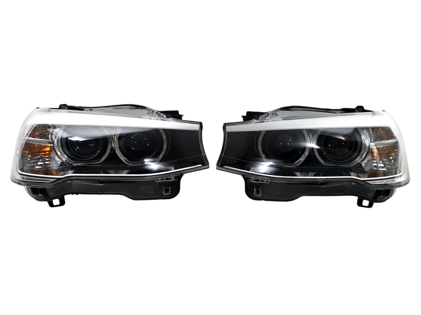 Передні фари (Xenon No Adaptive з блоками) на BMW X3 F25 2014-2017 року