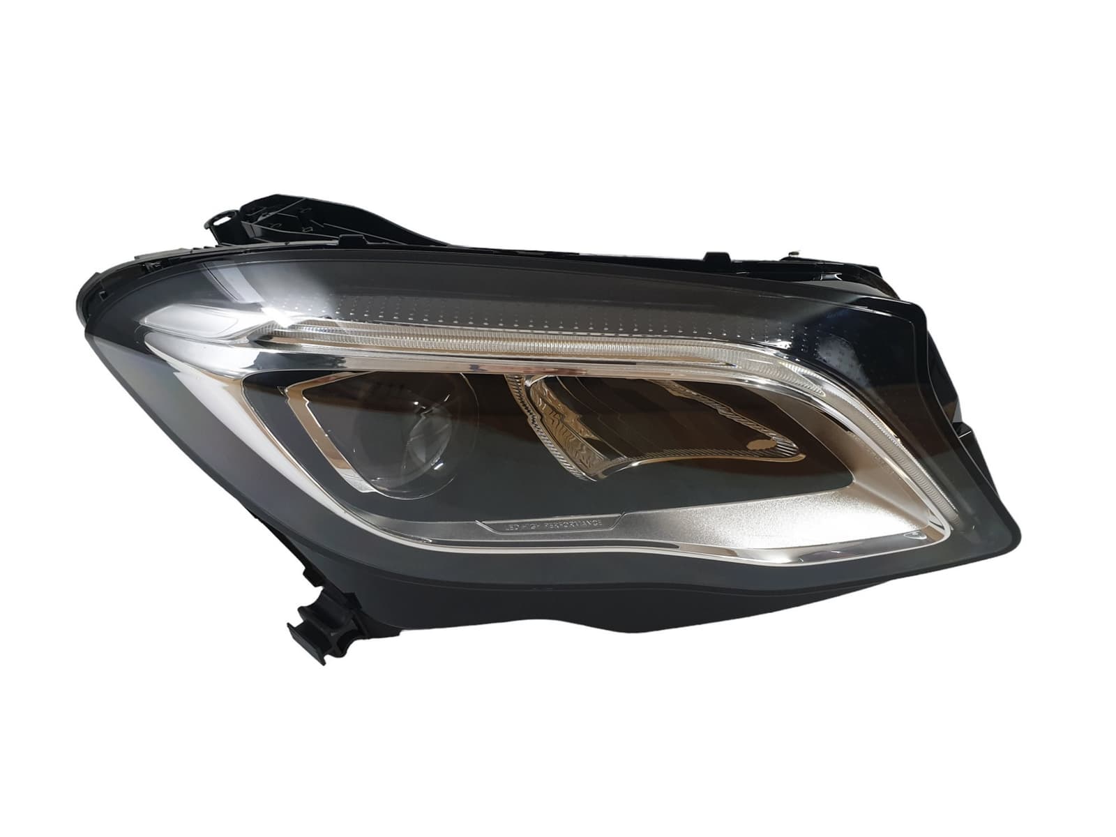 Передні фари LED (апгрейд із Галогену) на Mercedes-Benz GLA-Class X156 2013-2017 року 2