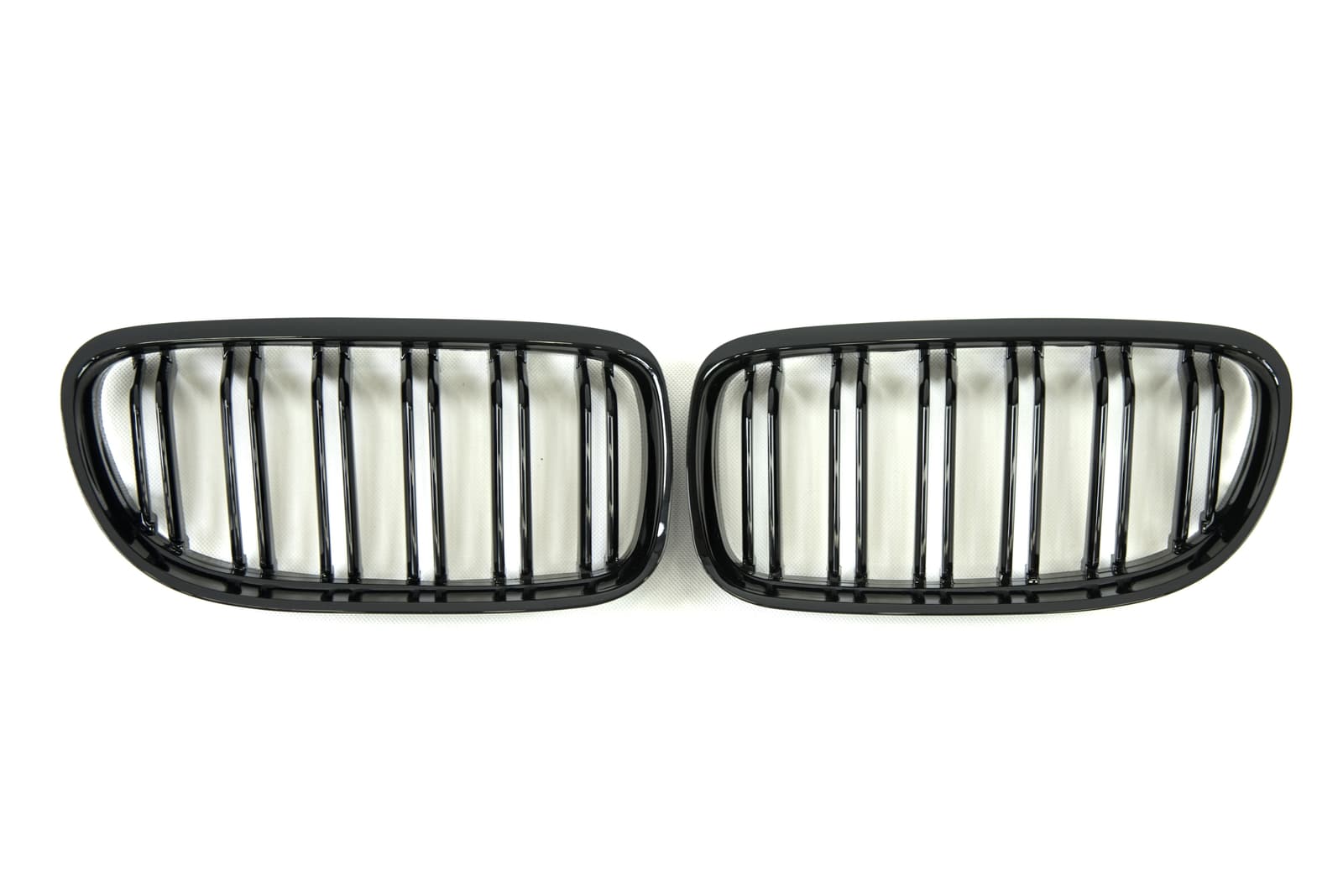 Ніздрі Чорний глянець (Подвійні M-Look) на BMW 3 Series E90 / E91 2008-2012 року