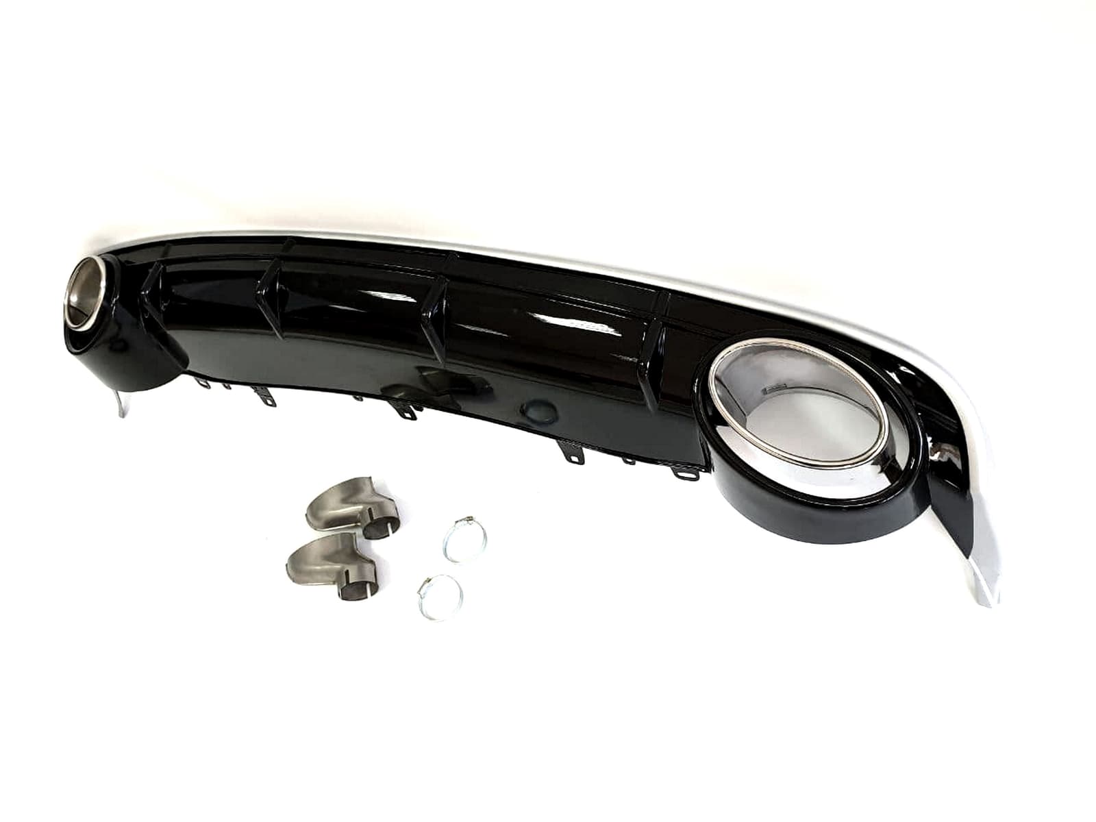 Дифузор (заднього бампера) Black Silver / Chrome Pipe (в стилі RS6) на Audi A6 C7 2014-2018 року 3