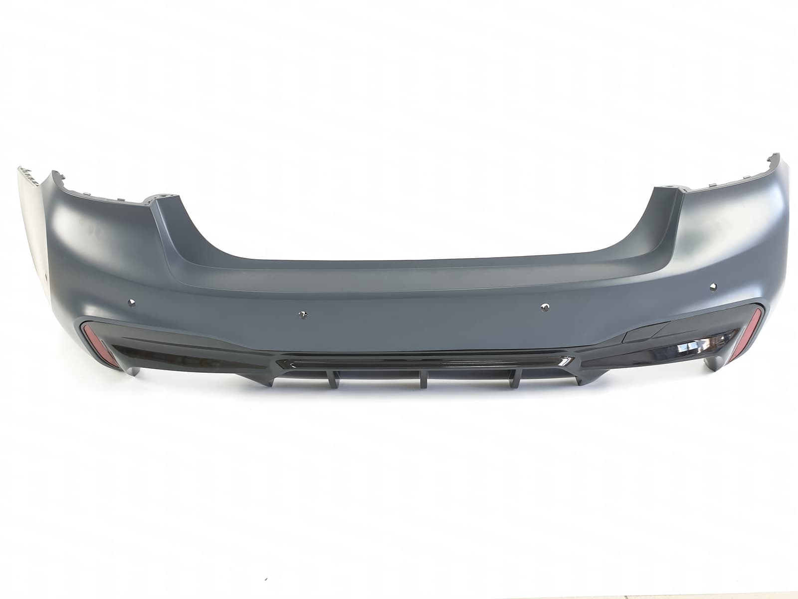 Задній бампер (стиль M5 F90) на BMW 5 Series G30 / G31 2017-2020 року