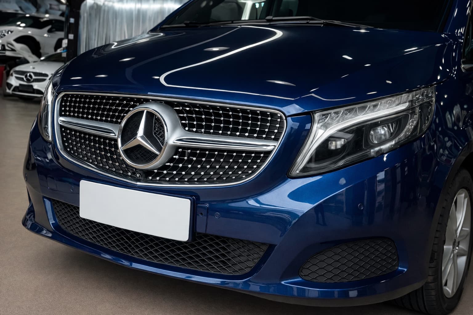 Передня решітка Diamond (2019-2023 для V-class)