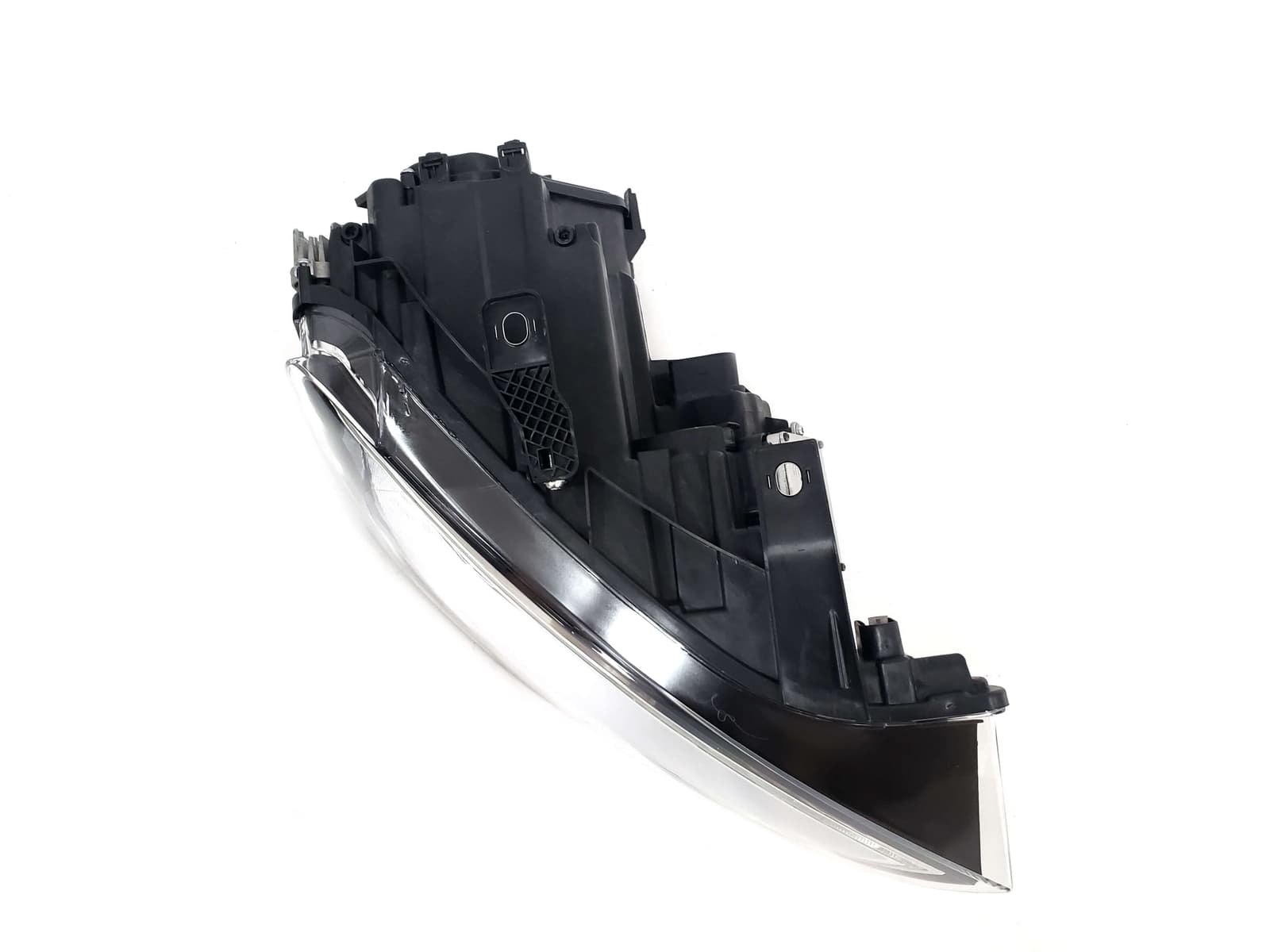 Передні фари (Bi-Xenon No Adaptive) комплектні на Audi Q3 8U 2011-2014 року 2