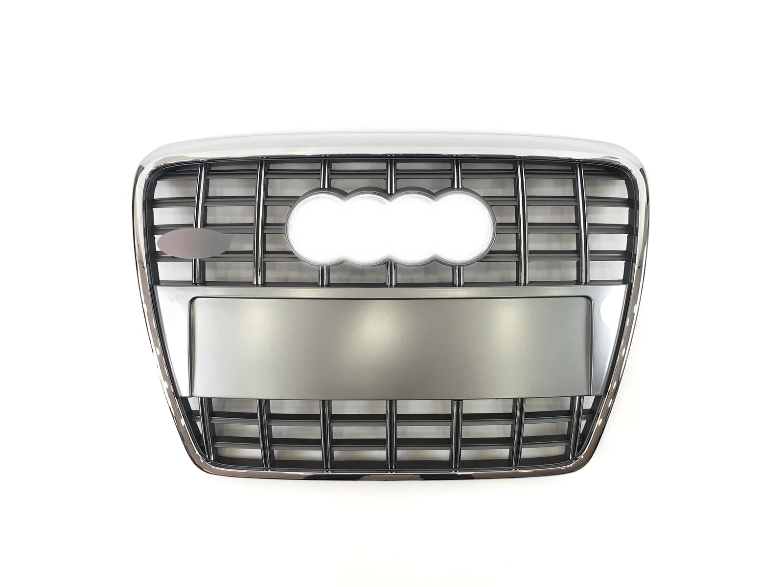 Решітка радіатора Silver Chrome (в стилі S6) без PDC на Audi A6 C6 2004-2011 року
