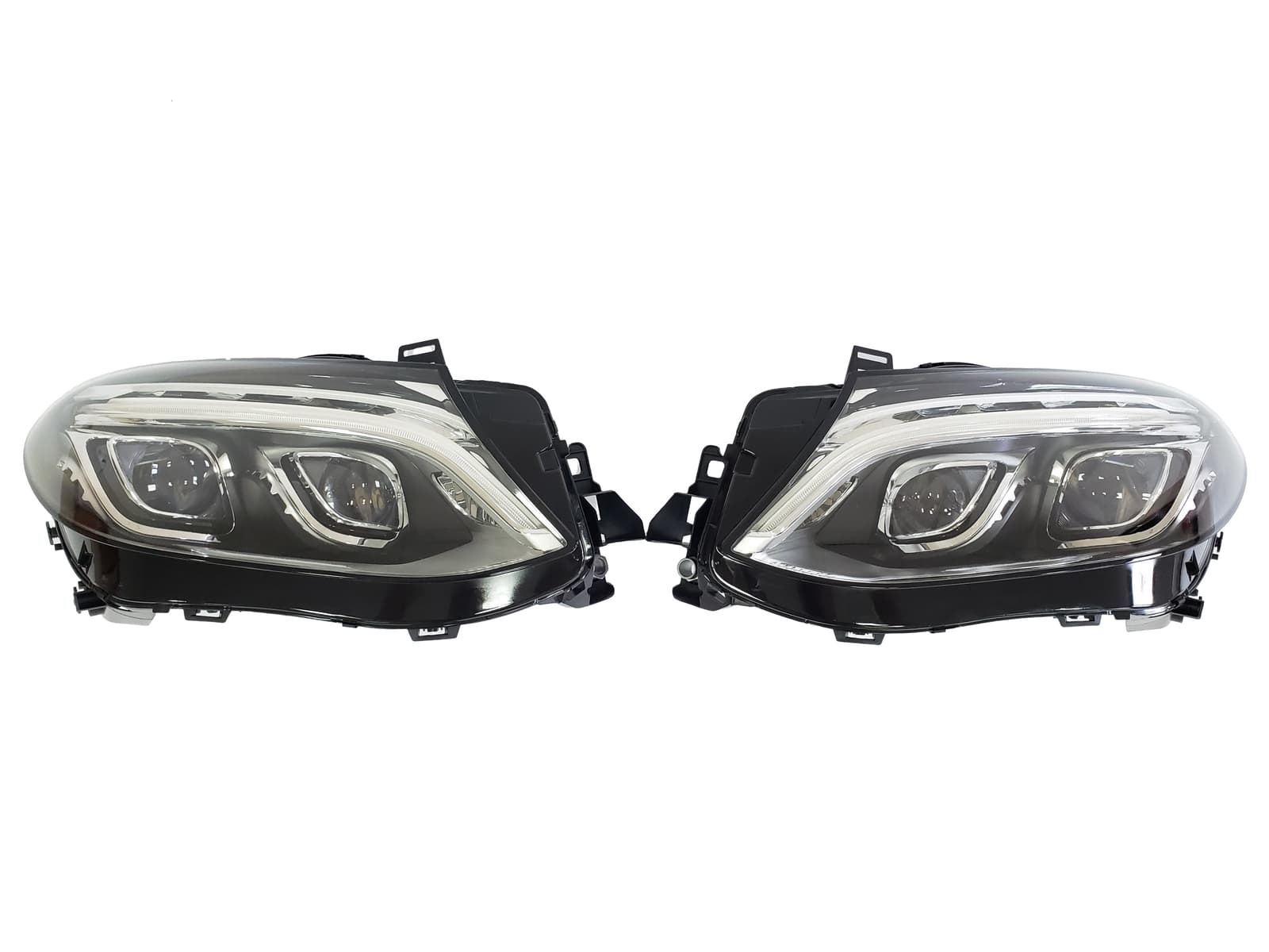 Передні фари (Led Adaptive) на Mercedes-Benz GLE-Class W166 2015-2018 року