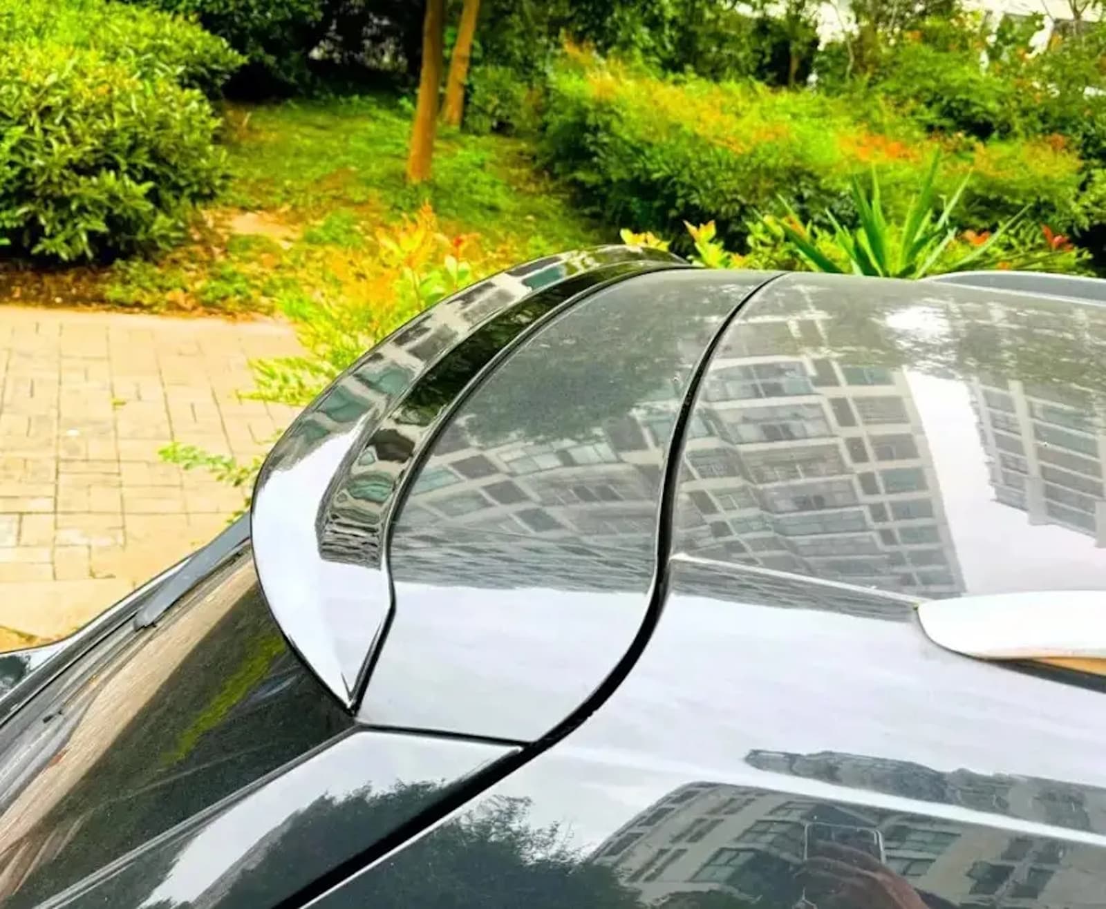 Спойлер Чорний глянець на Audi Q5 8R 2008-2012 року 5