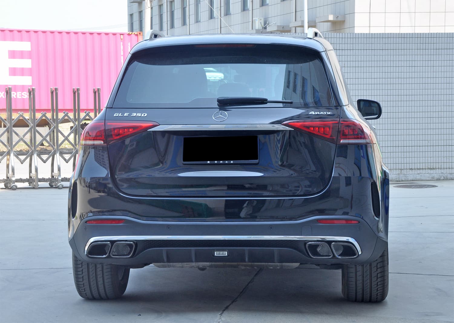 Задній дифузор з насадками GLE63 Silver (2018-2026)