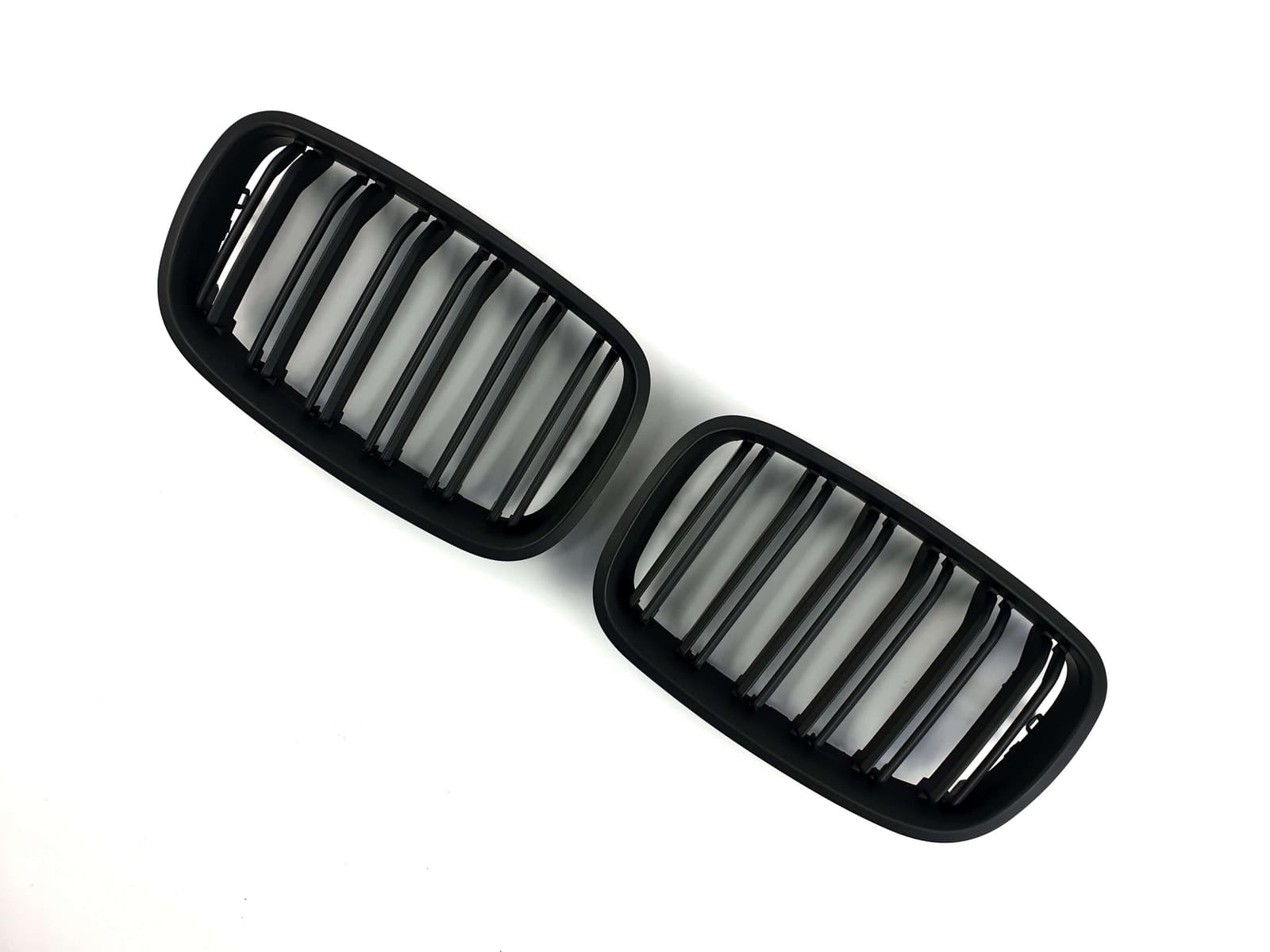 Ніздрі Чорний мат (Подвійні M-Look) на BMW X5 E70 2010-2013 року 3