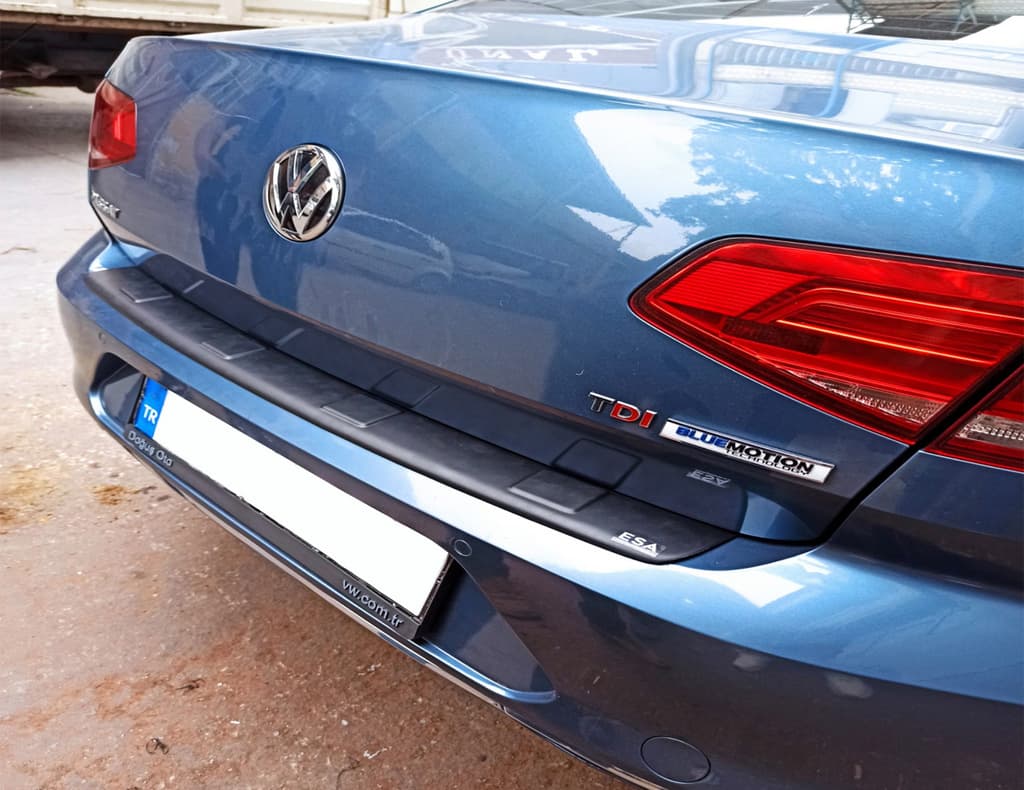 Накладка на задній бампер Esa (Sedan, ABS)