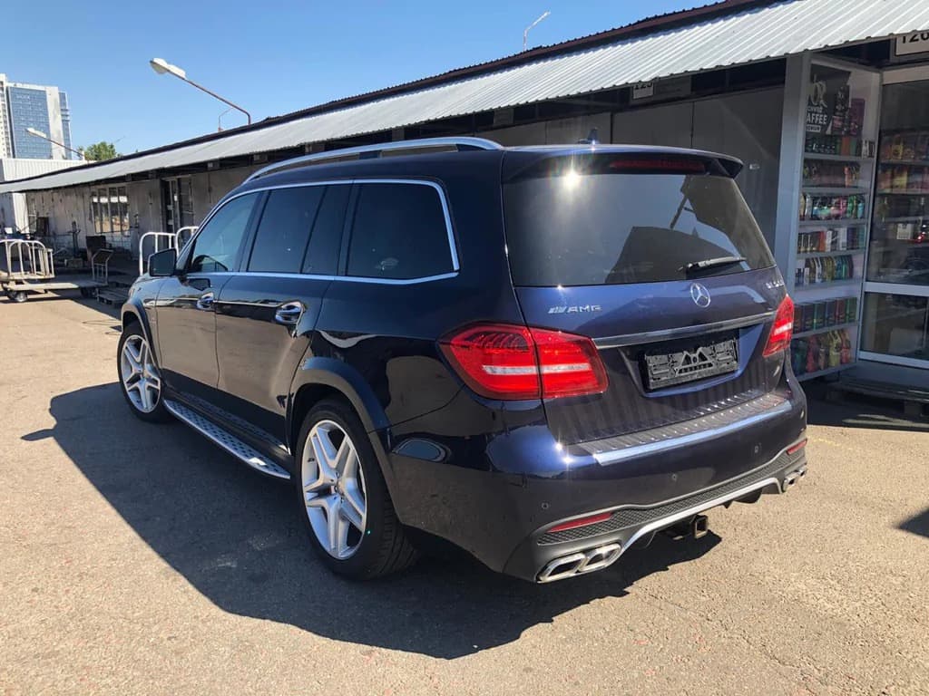 Розширювачі арок AMG GLS63 (задні)