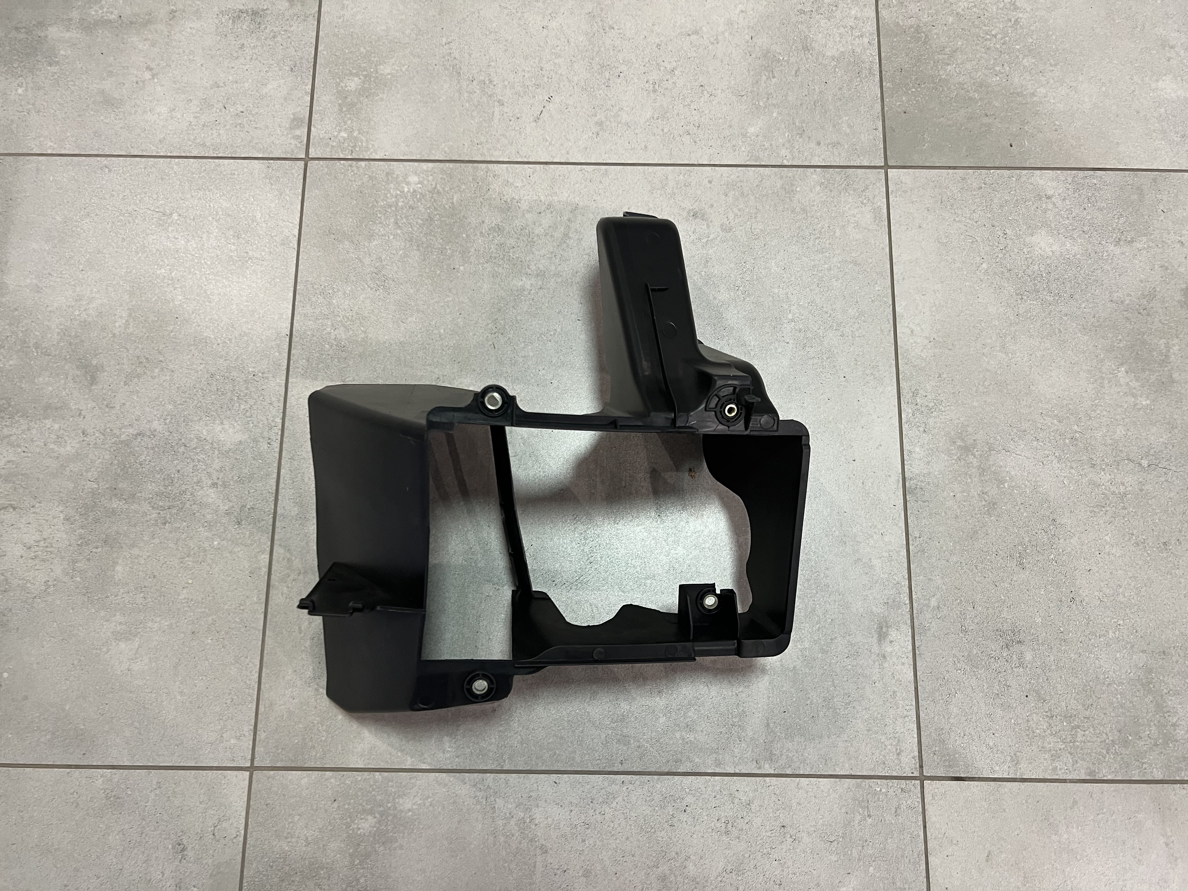 Дефлектор радіатора охолодження акпп Lexus LX 450d / LX 570 2015-2022 PZ32760702