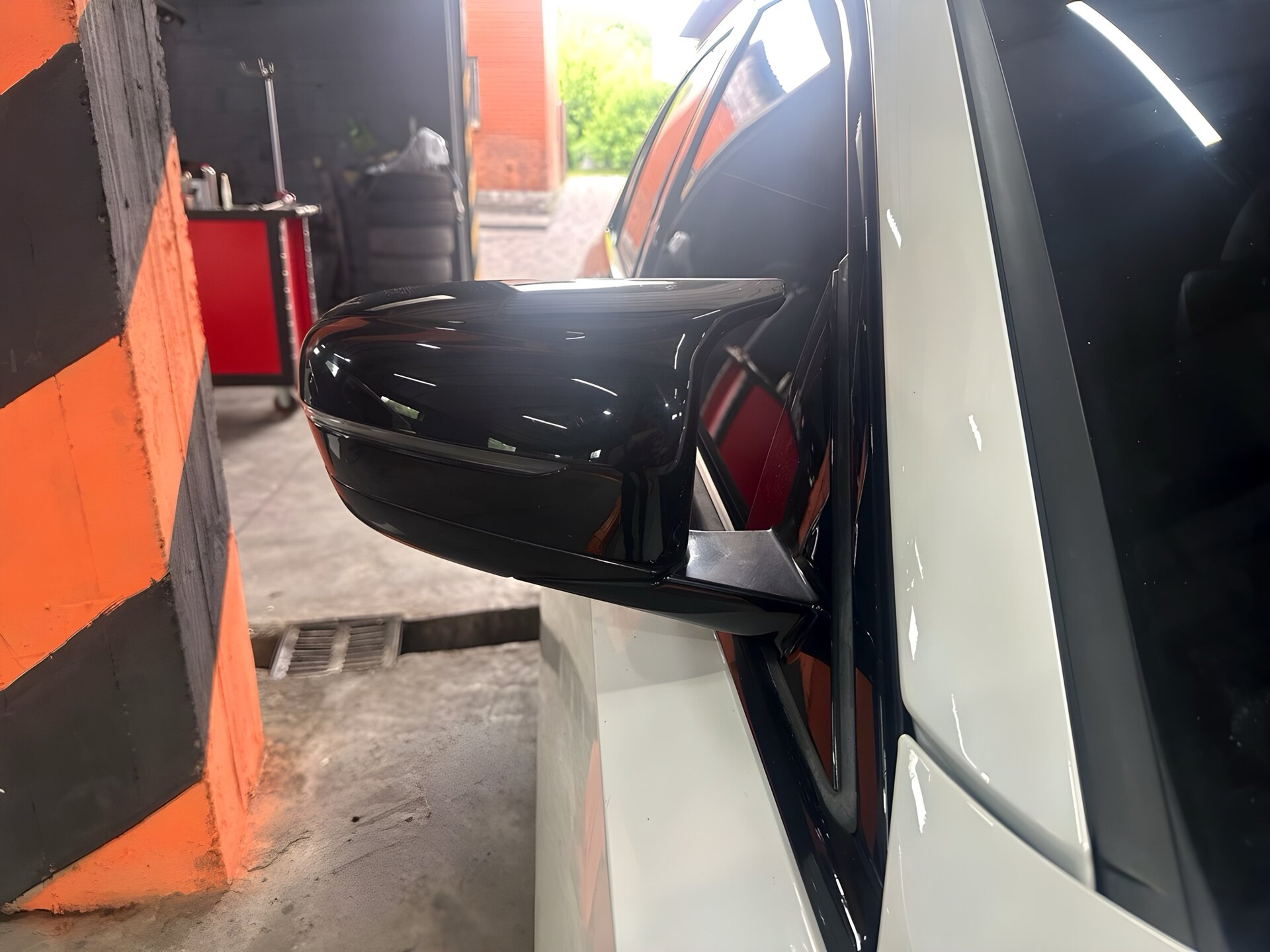 Корпуси дзеркал M LOOK BMW G11 G12 G14 G15 G16 G20 G21 G22 G23 G26 G30 G31 G32 чорний глянець 2