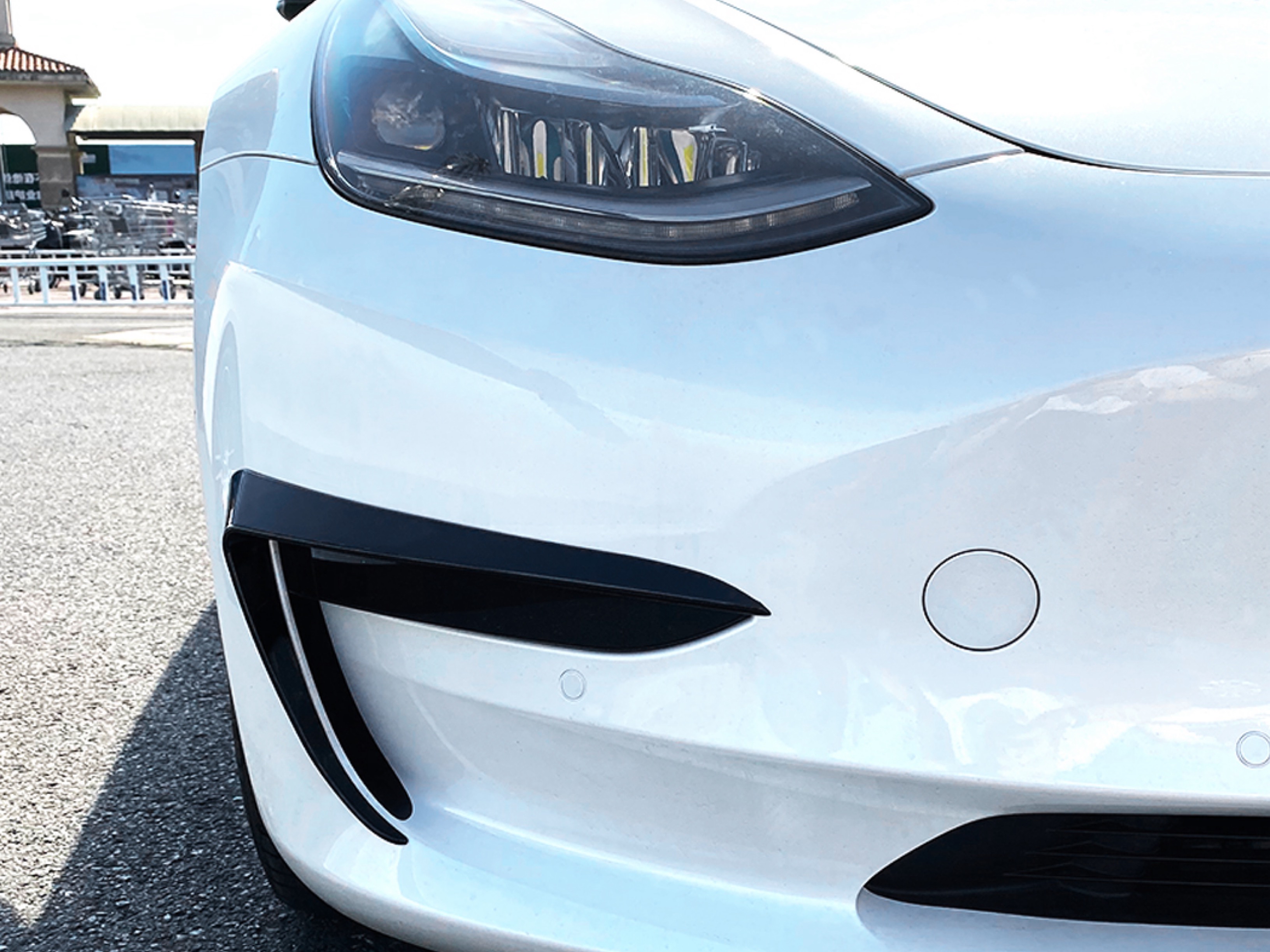 Накладки на протитуманні фари для Tesla Model 3 2017-2024 ABS пластик, колір чорний глянець 2