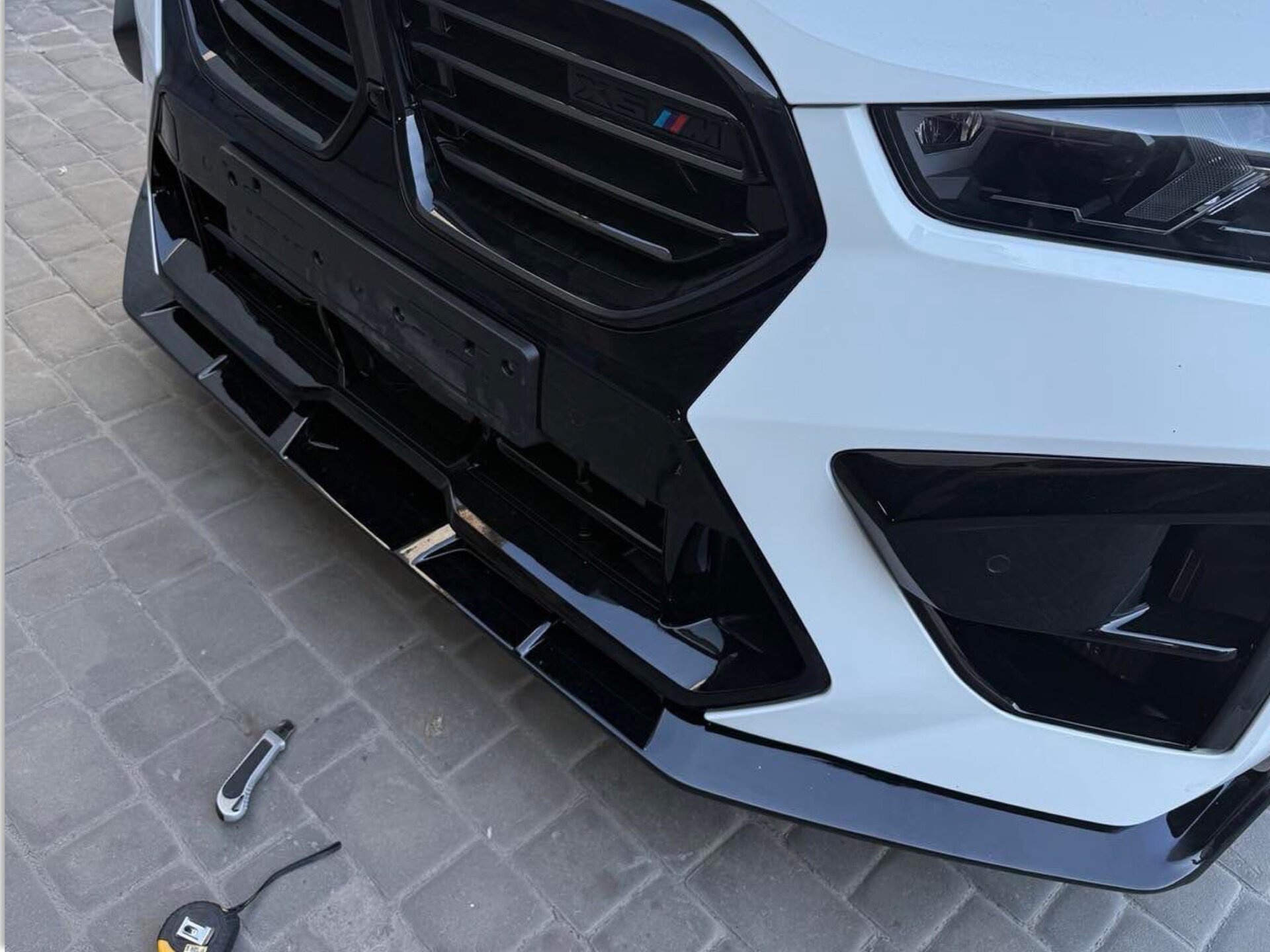 Спідниця накладка переднього бампера BMW X5M G05 F95 2023+ ABS пластик, чорний глянець 4