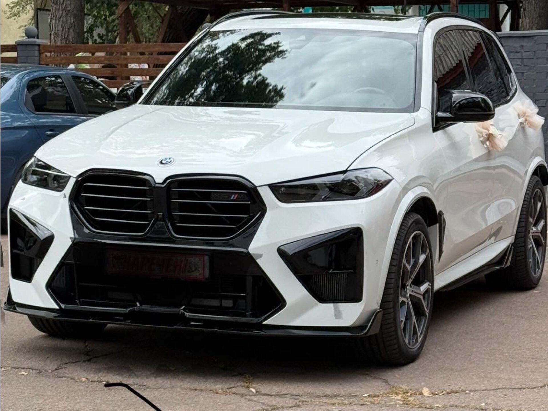 Спідниця накладка переднього бампера BMW X5M G05 F95 2023+ ABS пластик, чорний глянець 3
