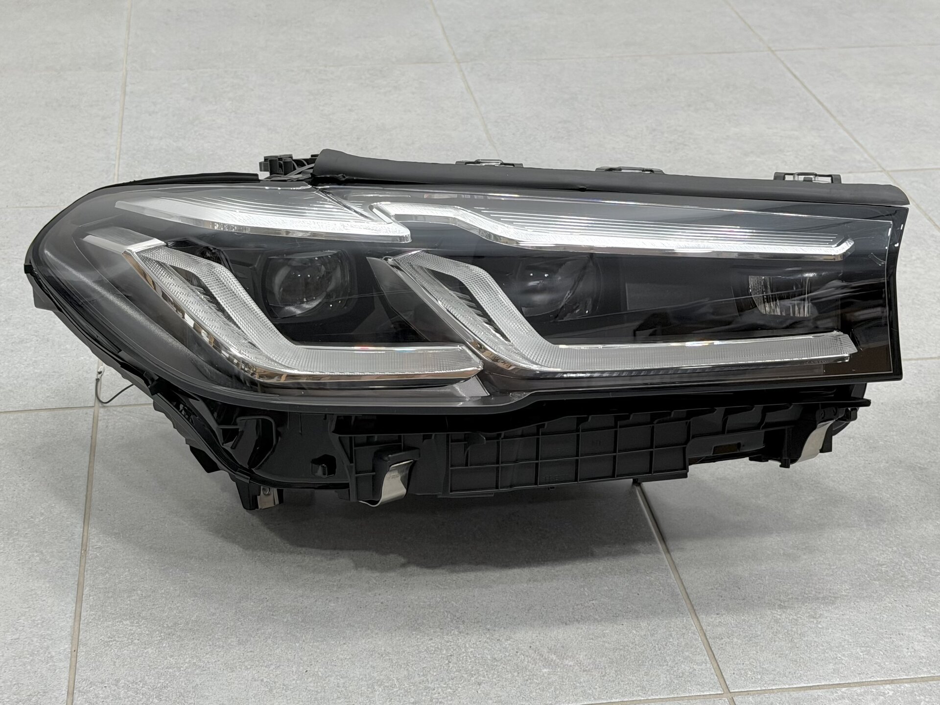 Фари Adaptive LED 2 РЕЖИМА ДХВ LCI 2020+ для BMW G30 / G31 2016-2020 з заміною бампера 3