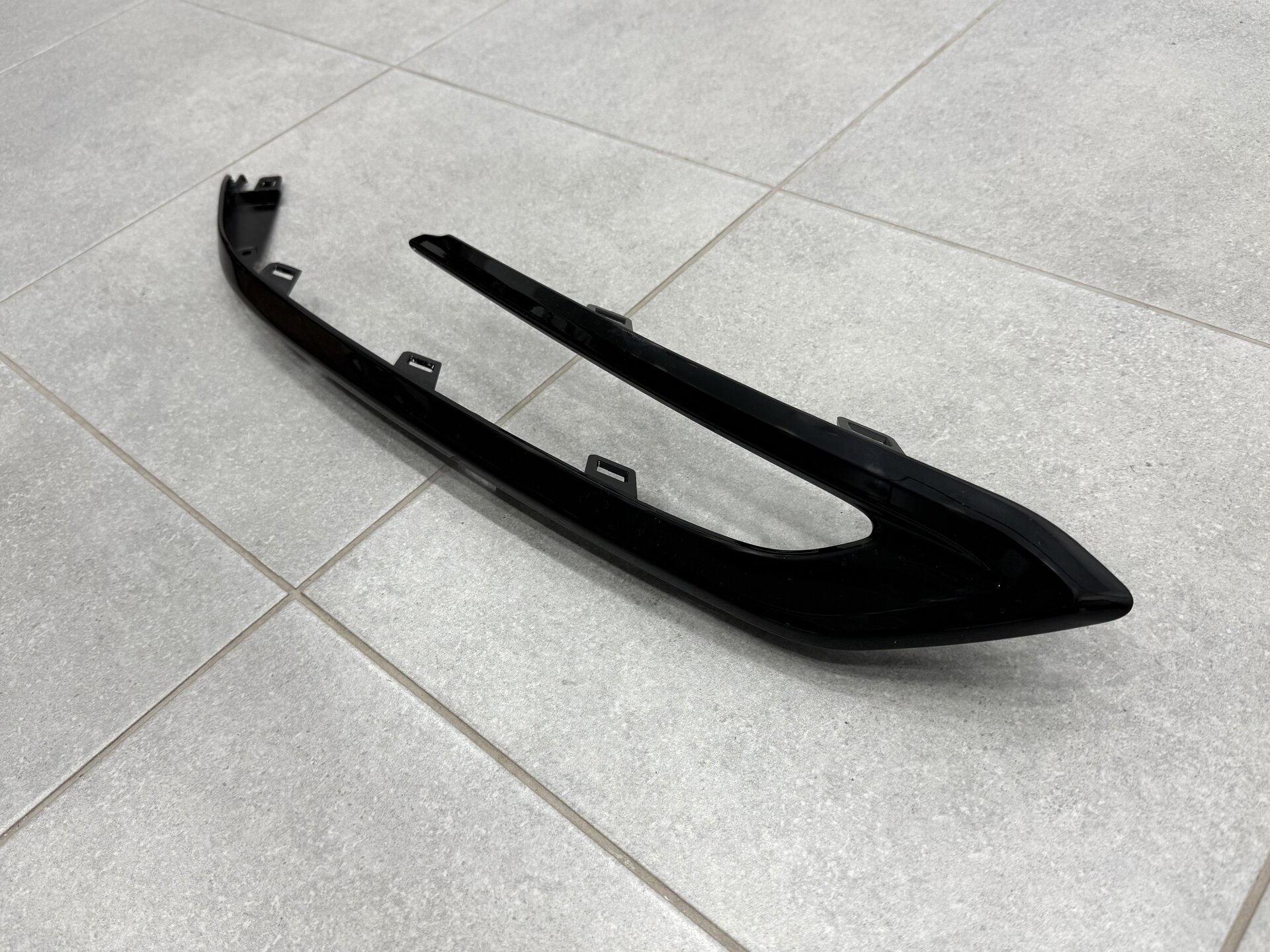 Права накладка бампера 5312348130 F-Sport Lexus RX 2023- 3