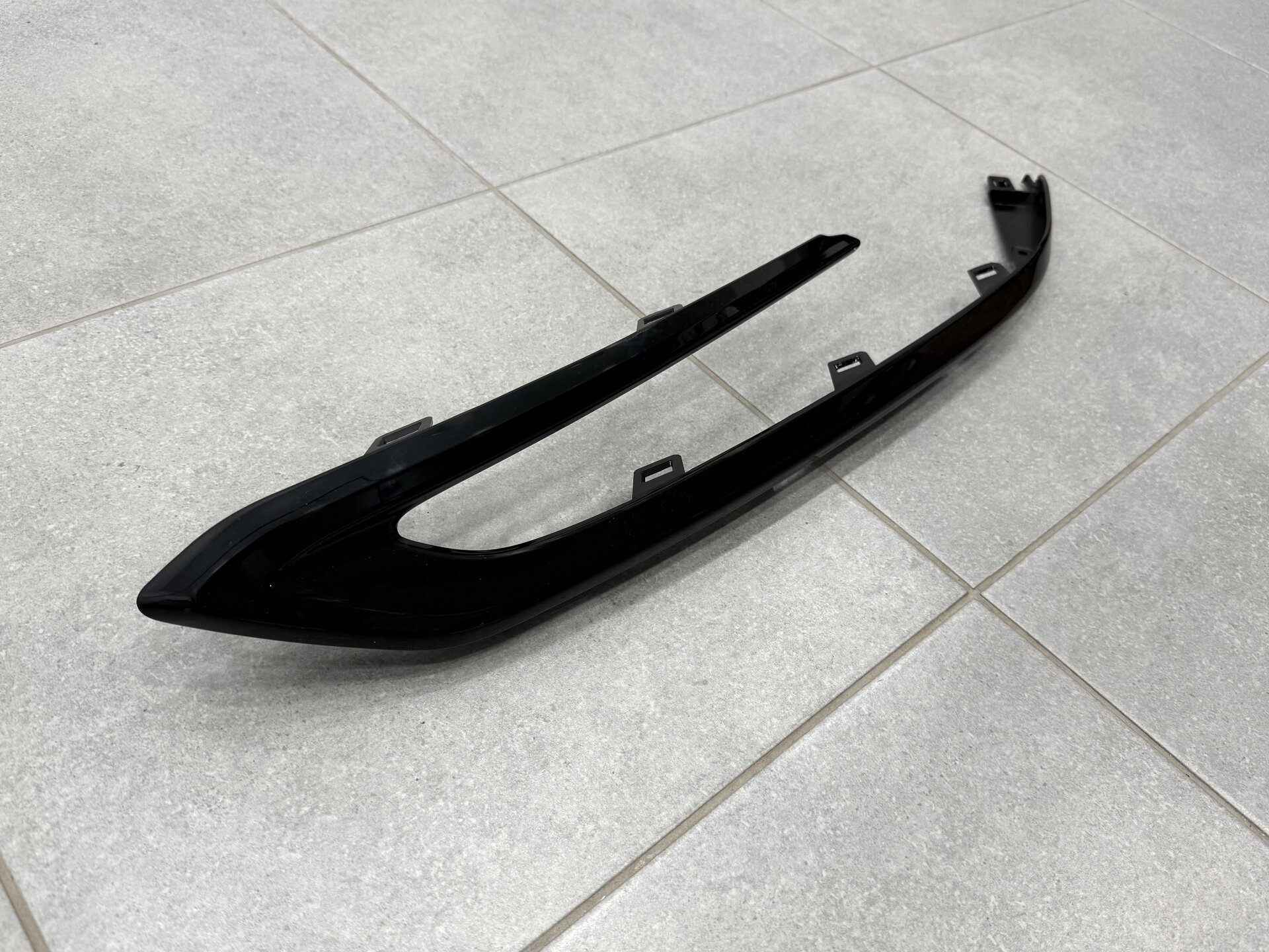 Ліва накладка бампера 5312448130 F-Sport Lexus RX 2023- 3