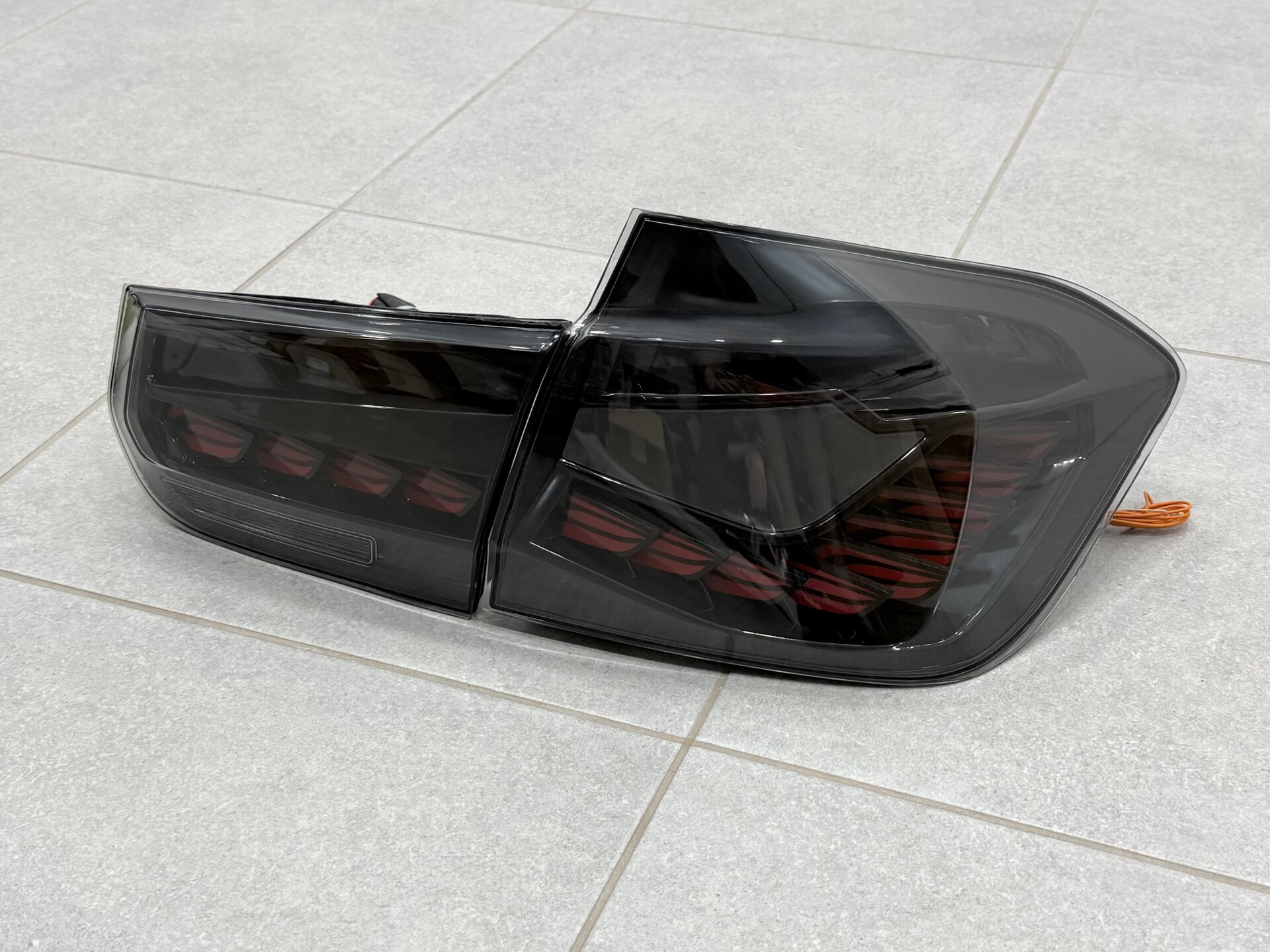 Задні LED ліхтарі стиль M4 для BMW 3 series F30 2012-2018 димчасті, комплект 4шт. 4