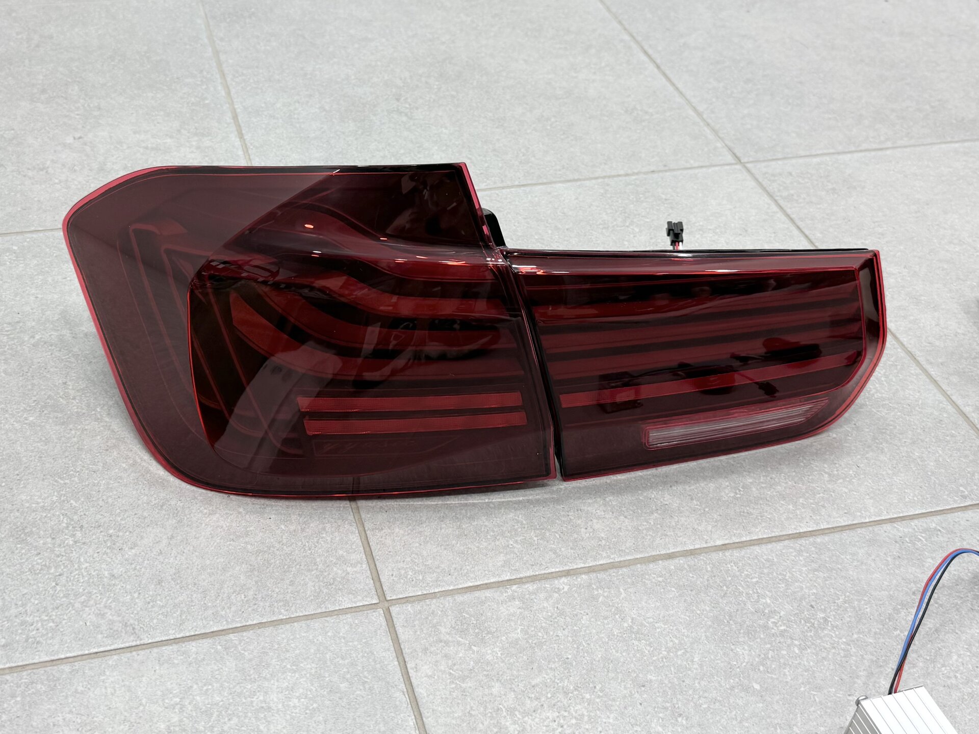 Задні LED ліхтарі стиль CSL для BMW 3 series F30 2012-2018 червоні, комплект 4шт. 3