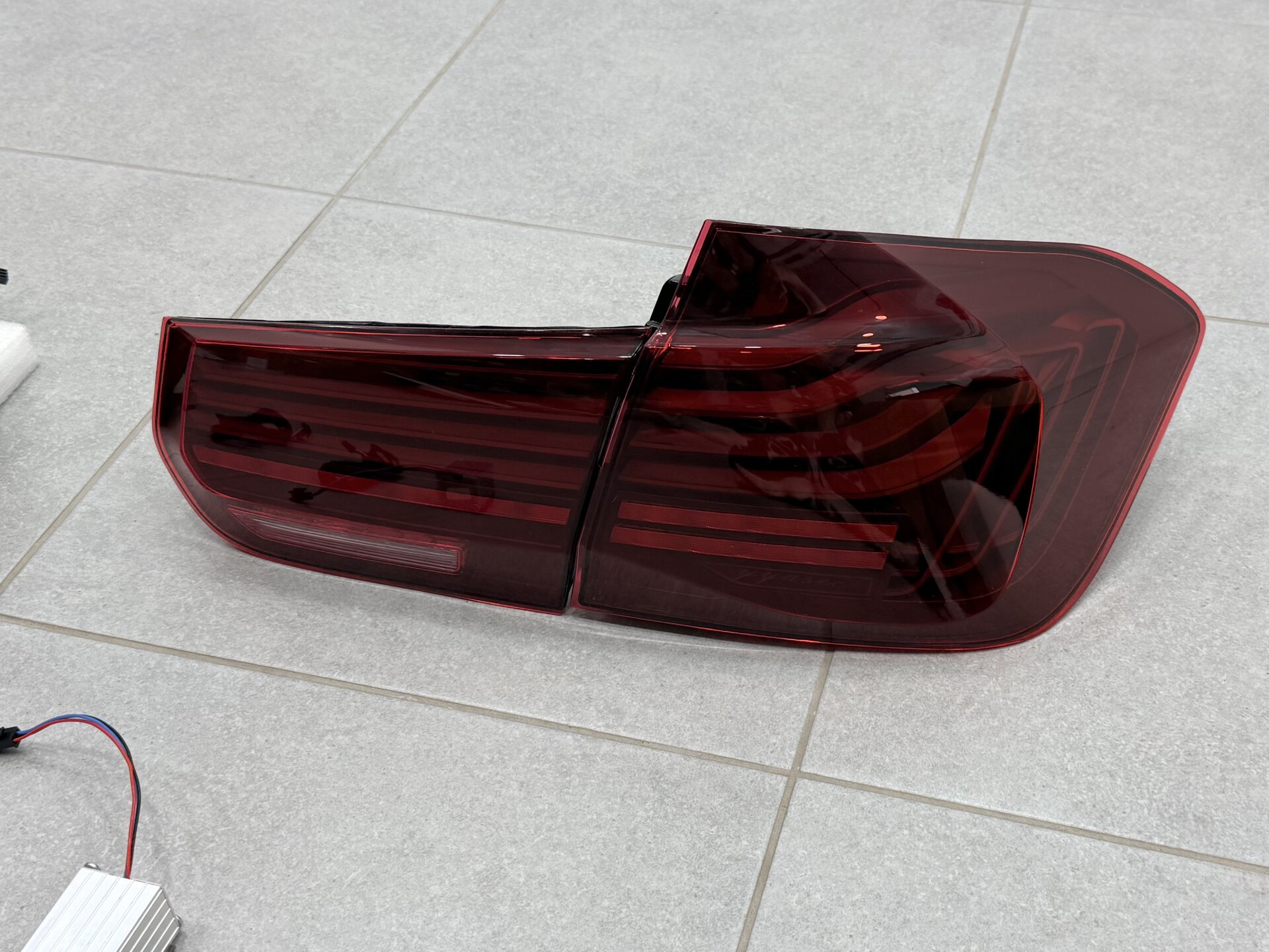 Задні LED ліхтарі стиль CSL для BMW 3 series F30 2012-2018 червоні, комплект 4шт. 4