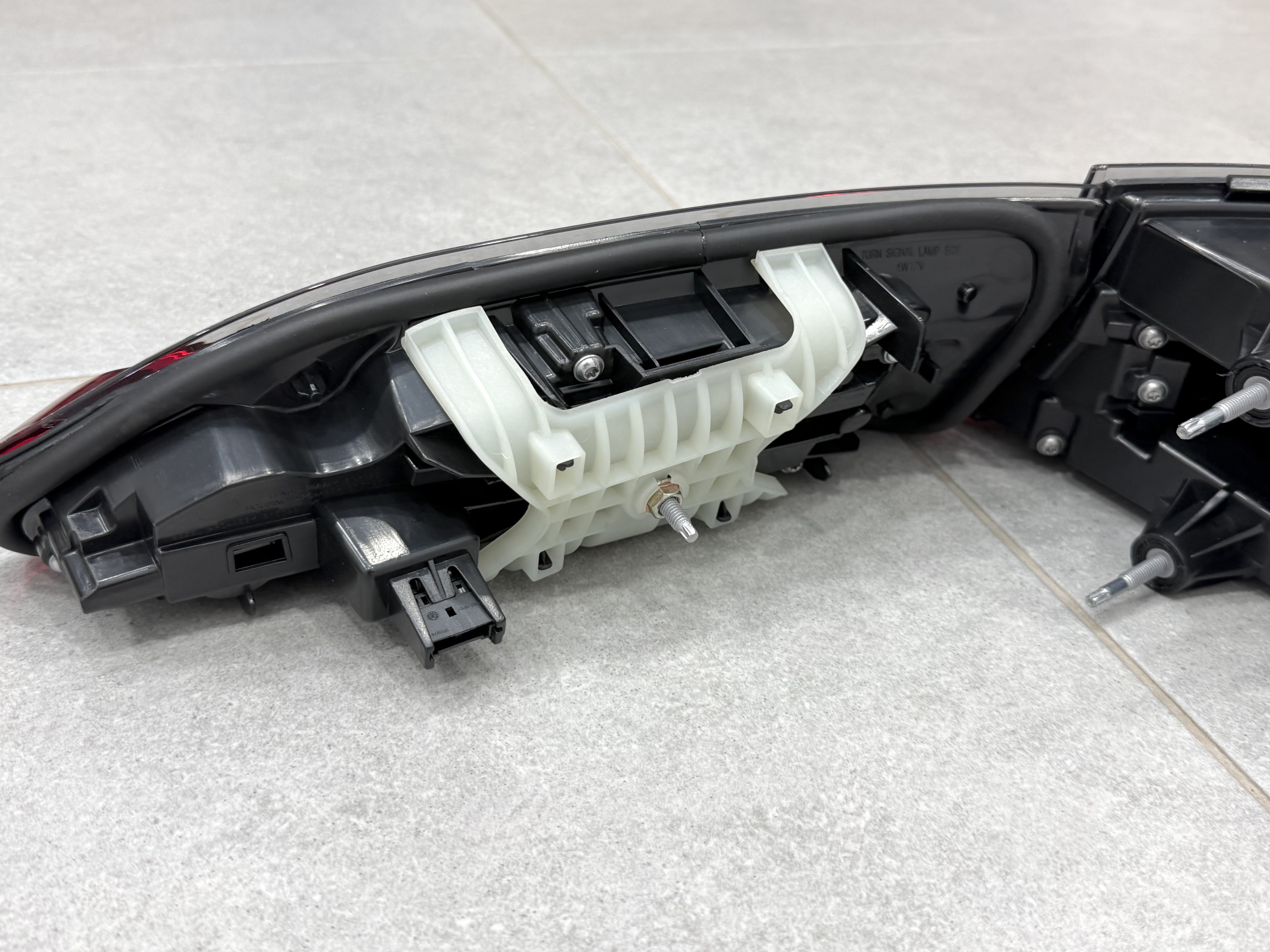 Задні LED ліхтарі ЄВРОПА для BMW X4 G02 2018-2021 жовтий поворотник 6
