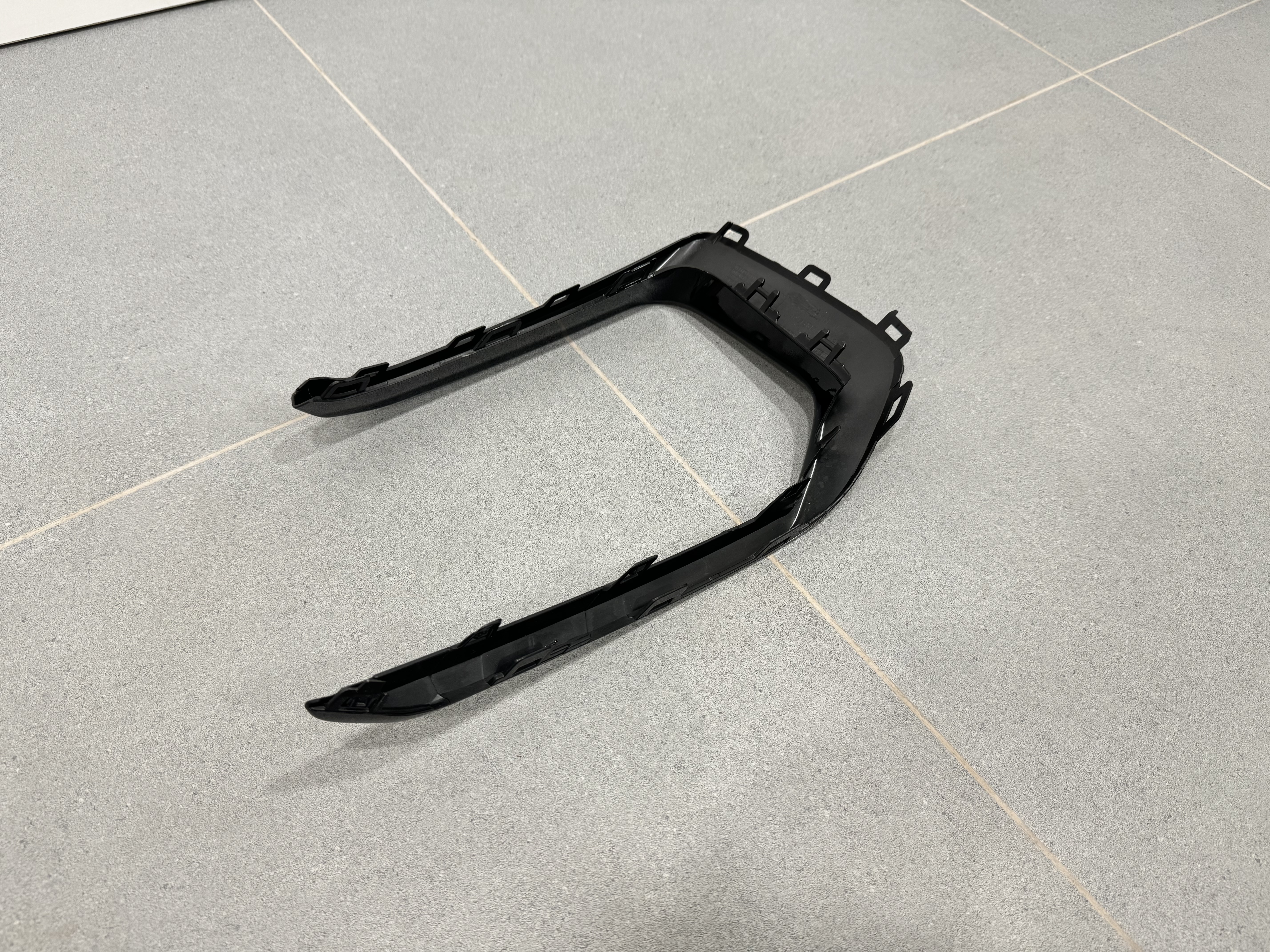 Накладка молдинг переднього бампера права AUDI A6 C8 s-line 2022- 4KD-807-968-G 3