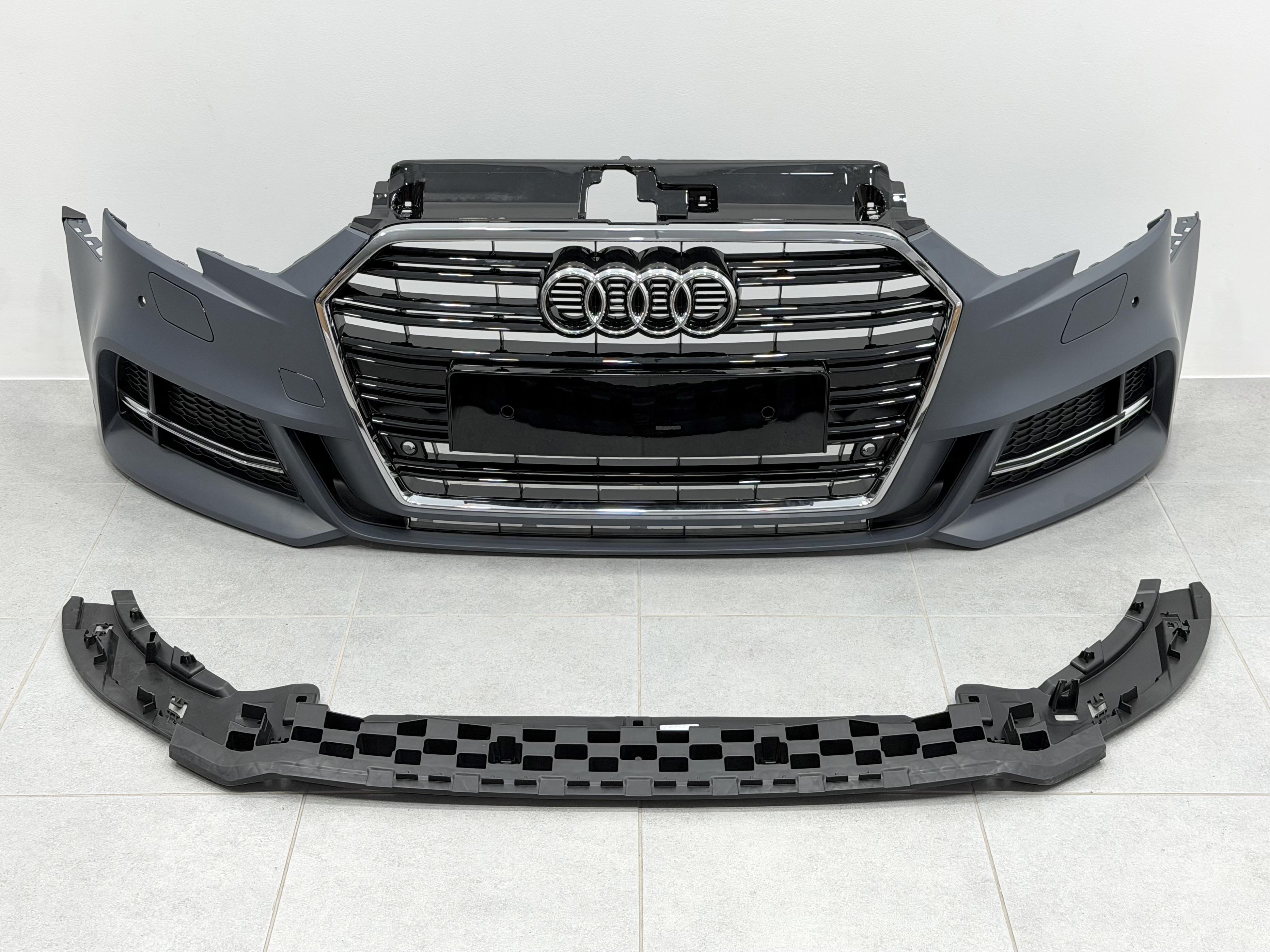 Бампер передній у зборі S-Line для Audi A3 2017-2020 3