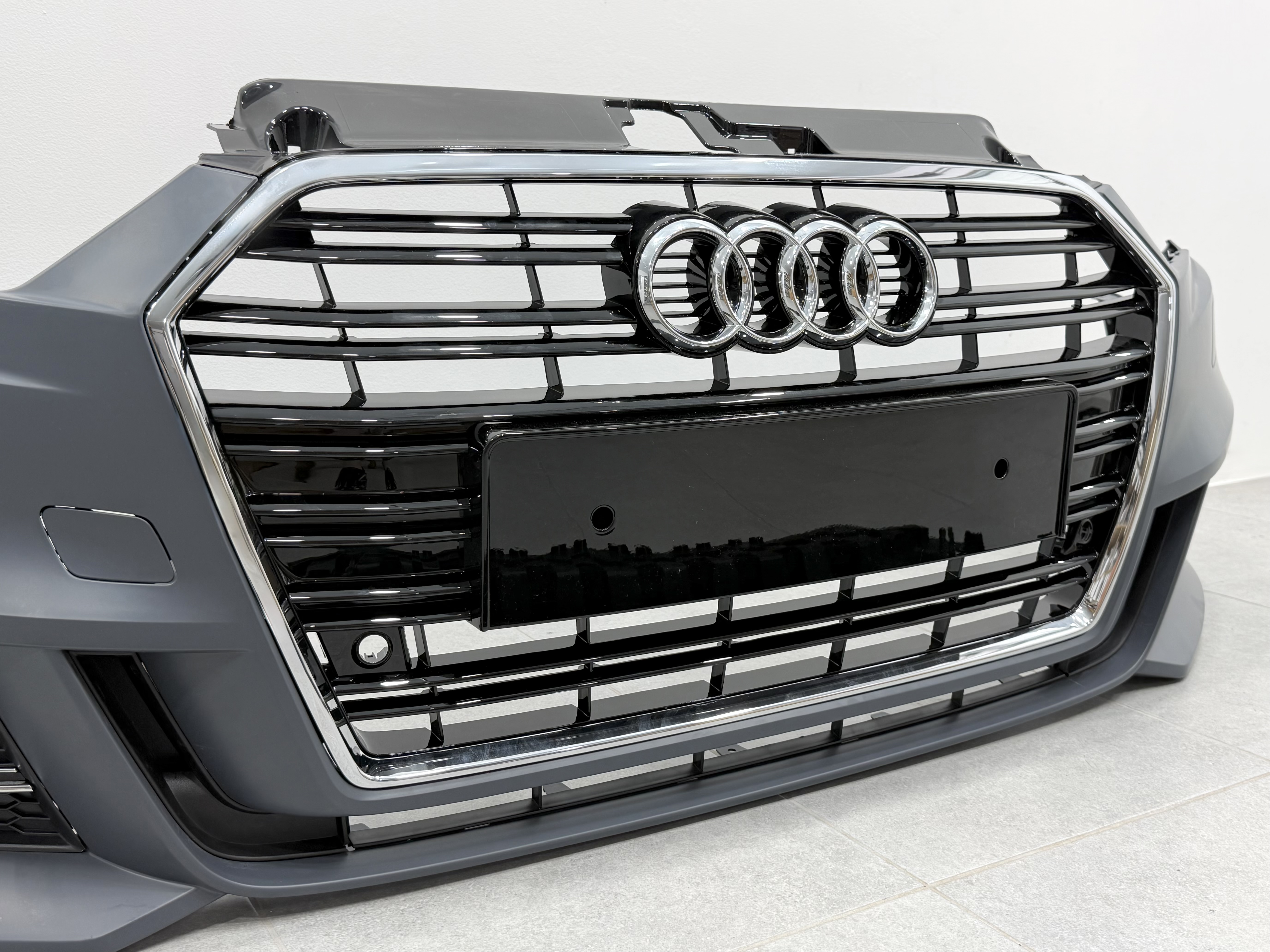 Бампер передній у зборі S-Line для Audi A3 2017-2020 6