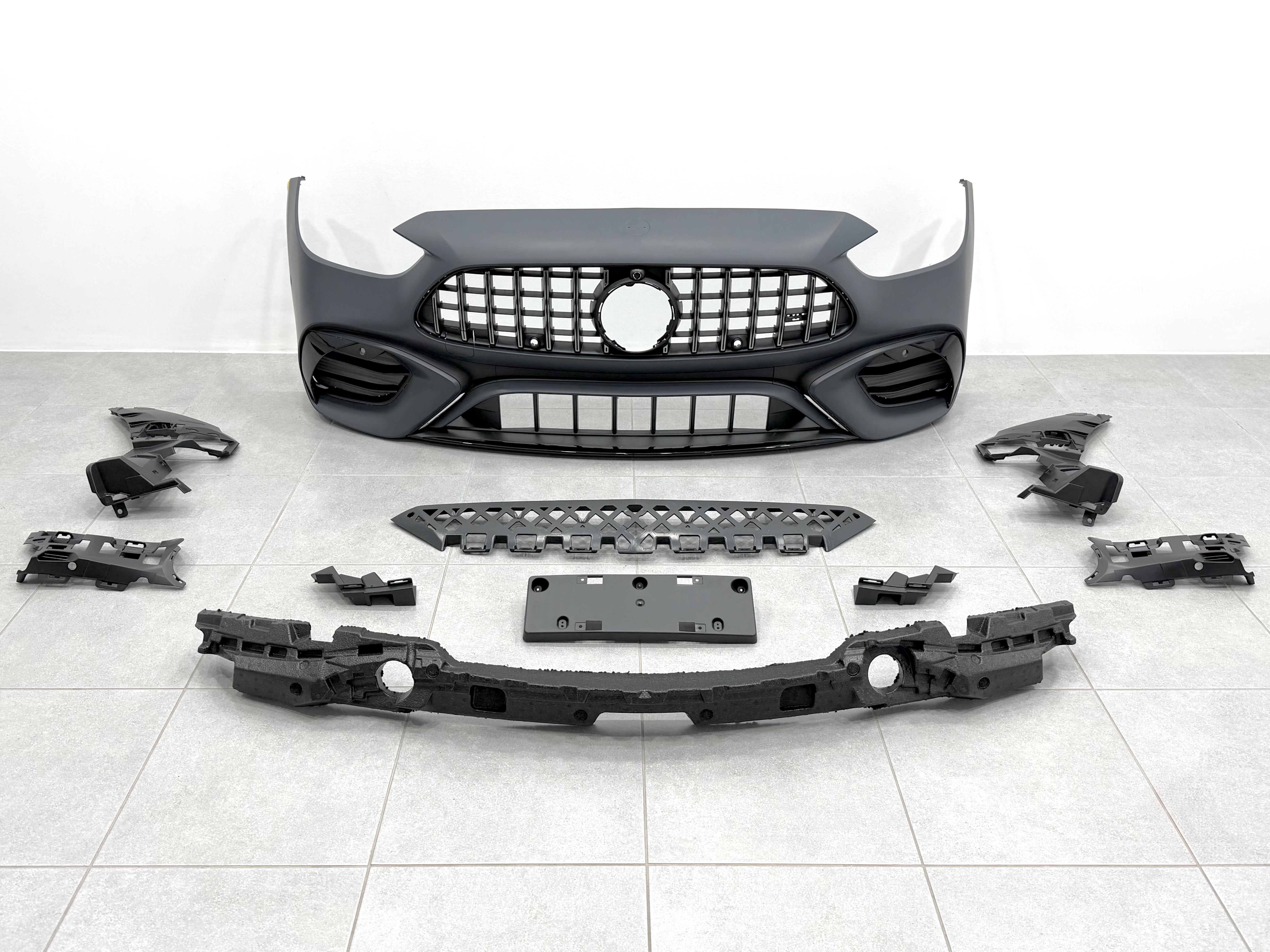 Передній бампер у стилі C63 AMG для Mercedes-Benz C-class W206 2021- 3