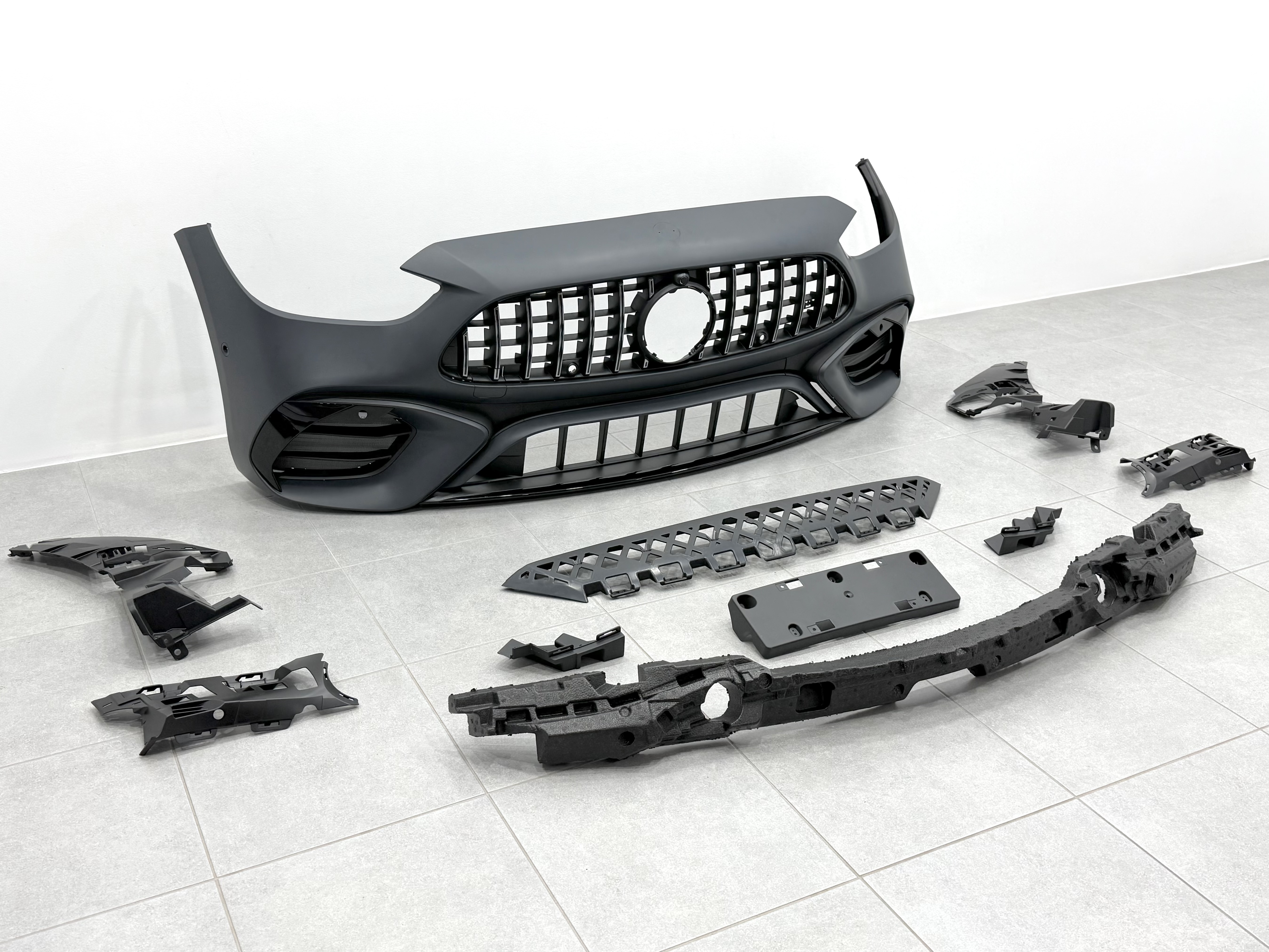 Передній бампер у стилі C63 AMG для Mercedes-Benz C-class W206 2021- 4