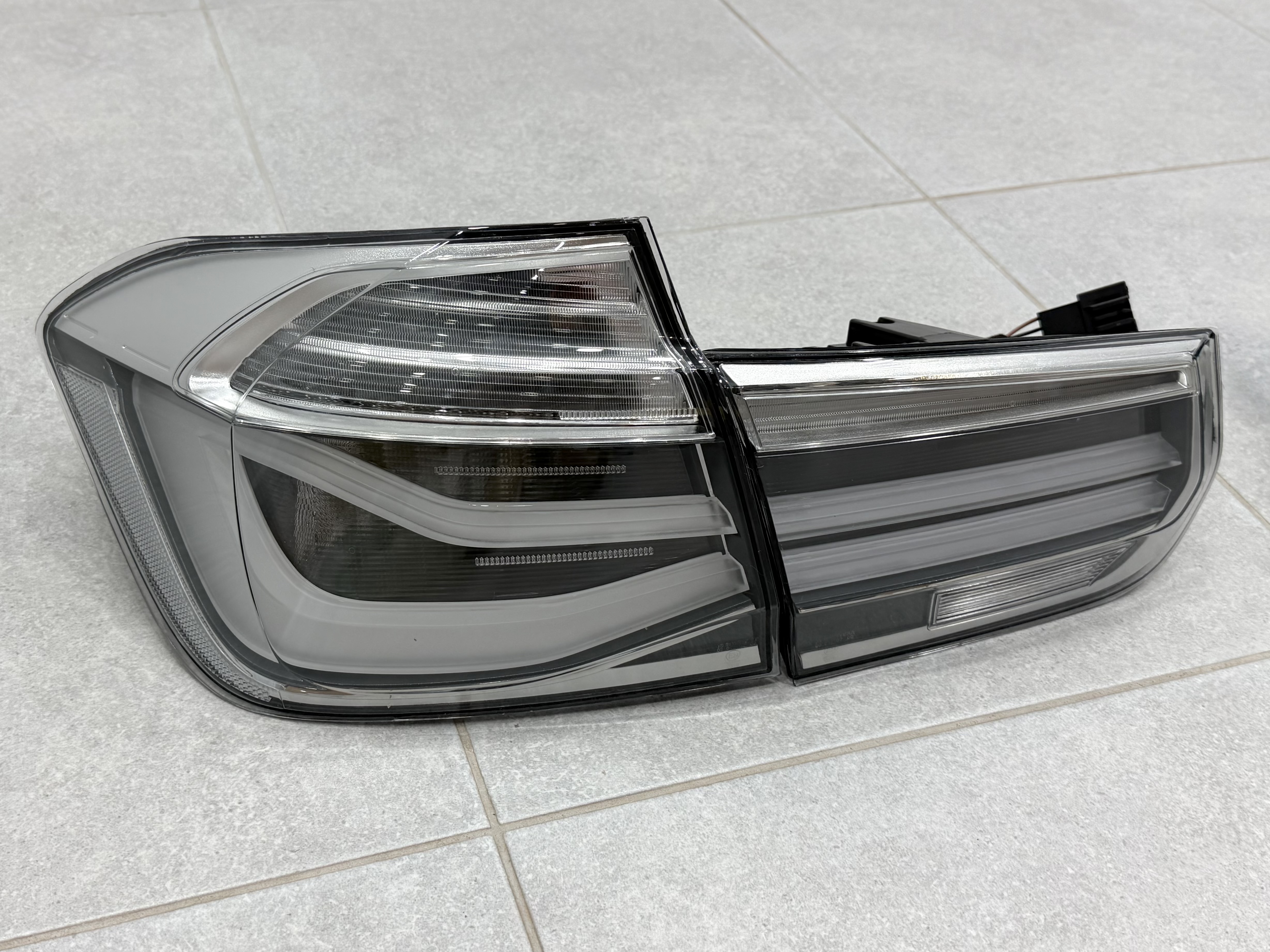 Задні LED ліхтарі рестайлінг для BMW 3 series F30 2012-2018 білі, комплект 4шт. 3