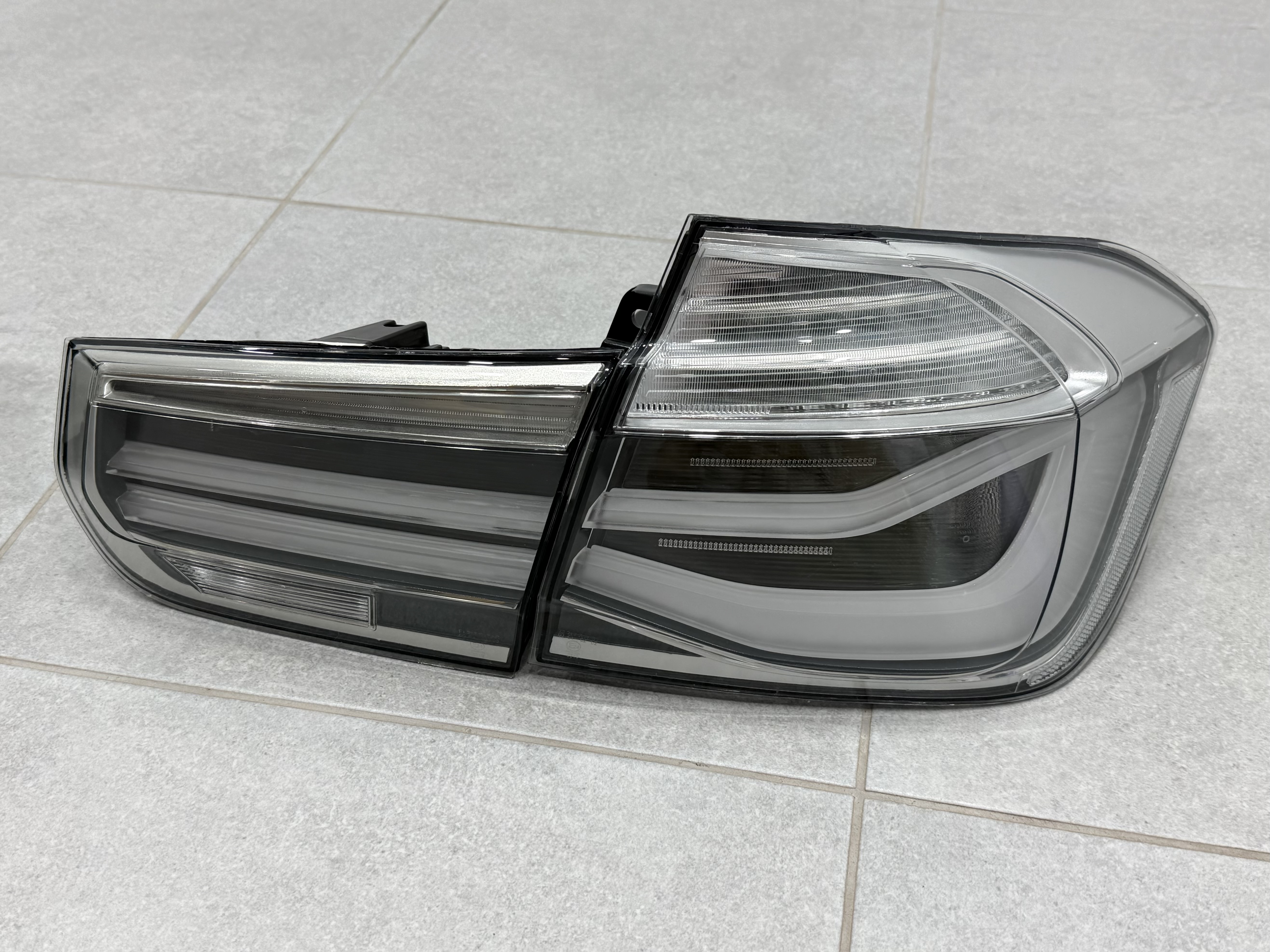 Задні LED ліхтарі рестайлінг для BMW 3 series F30 2012-2018 білі, комплект 4шт. 4