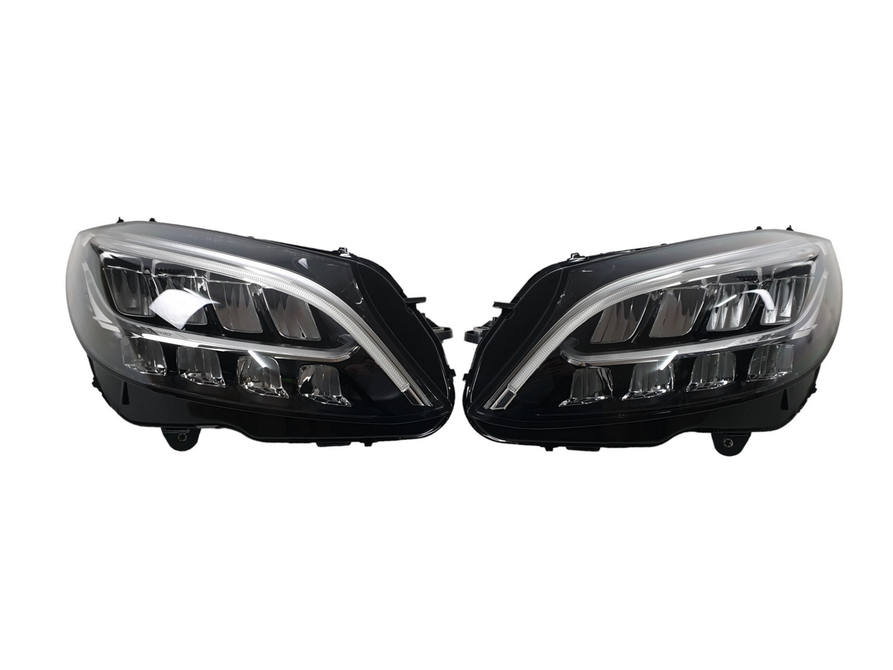 Передні фари Led High Performance (комплектні з лого) на Mercedes-Benz C-Class W205 2018-2021 року