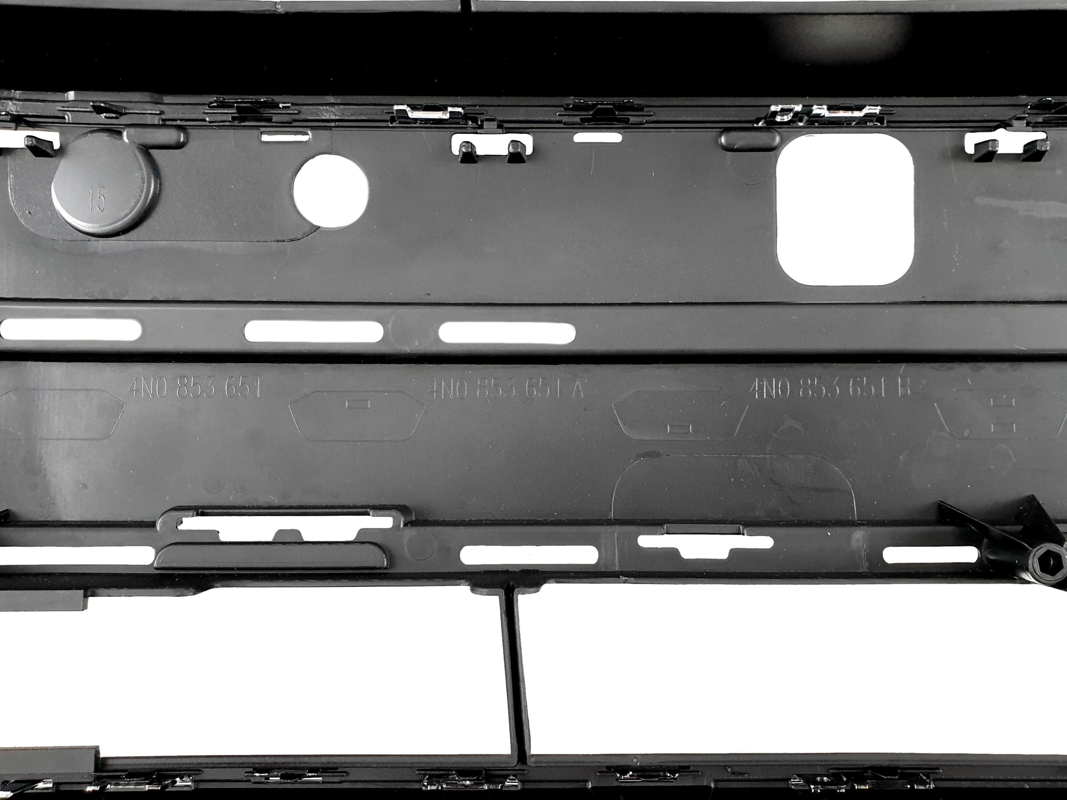 Решітка радіатора Chrome Black A8 D5 2017-2021 года на Audi A8 D5 2017-2021 року 4