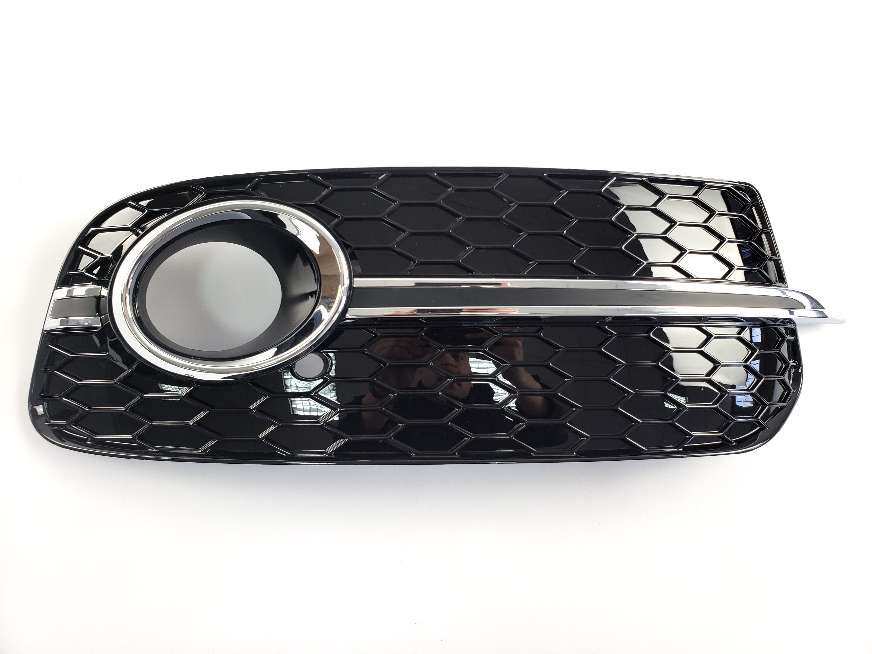 Решітки в бампер Chrome Black (стиль SQ5 під туманки) на Audi Q5 8R 2012-2016 року 2