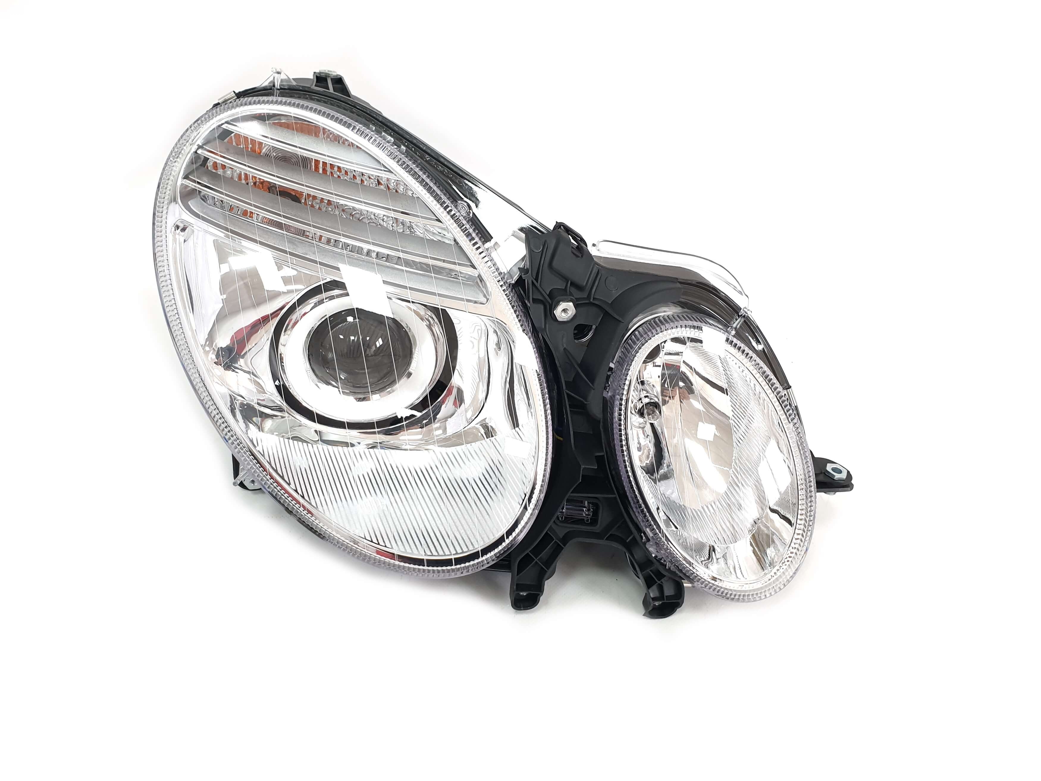 Передні фари Галоген на Mercedes-Benz E-Class W211 2007-2009 року 3