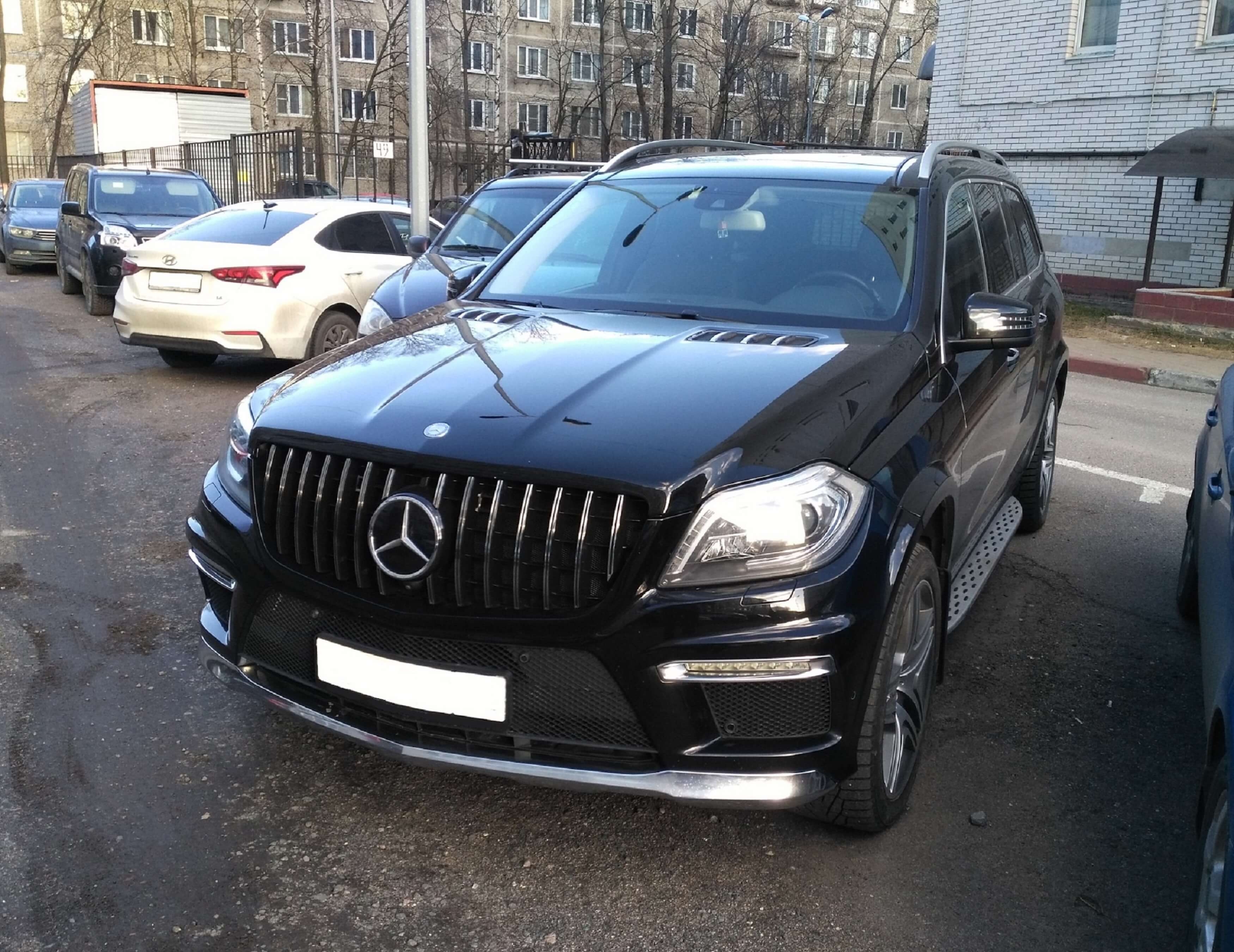 Решітка радіатора Chrome Black GT на Mercedes-Benz GL-Class X166 2012-2015 року 6